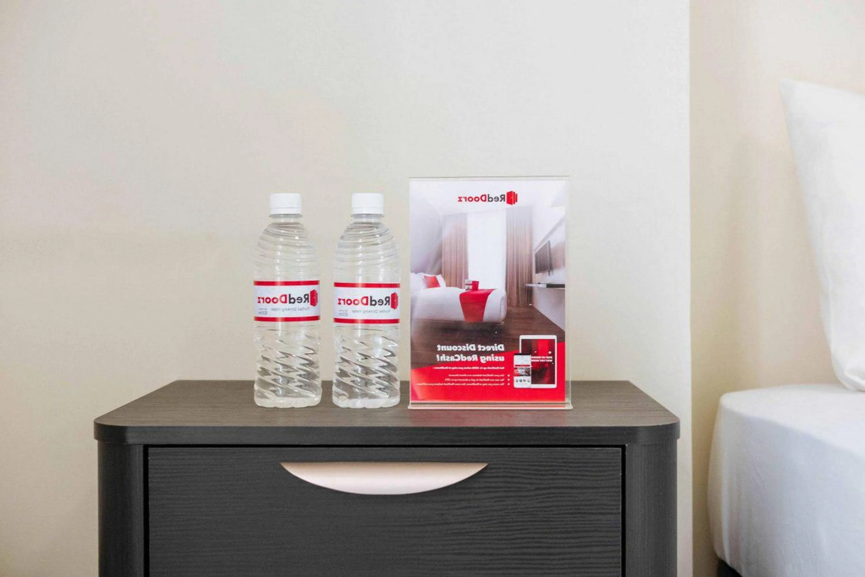 RedDoorz Plus near Universitas Saburai Lampung