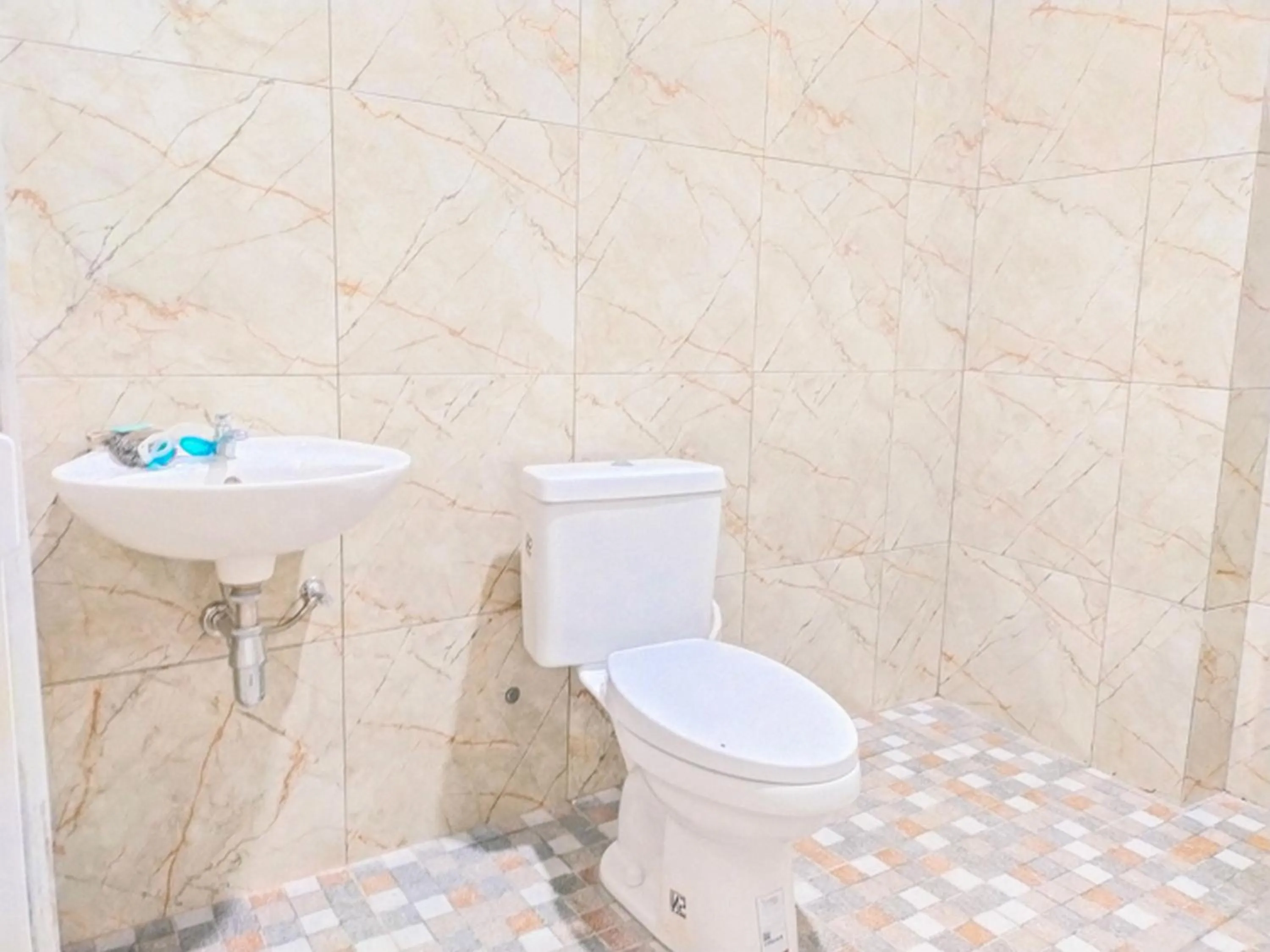 Property building in RedDoorz At Artomoro Guest House