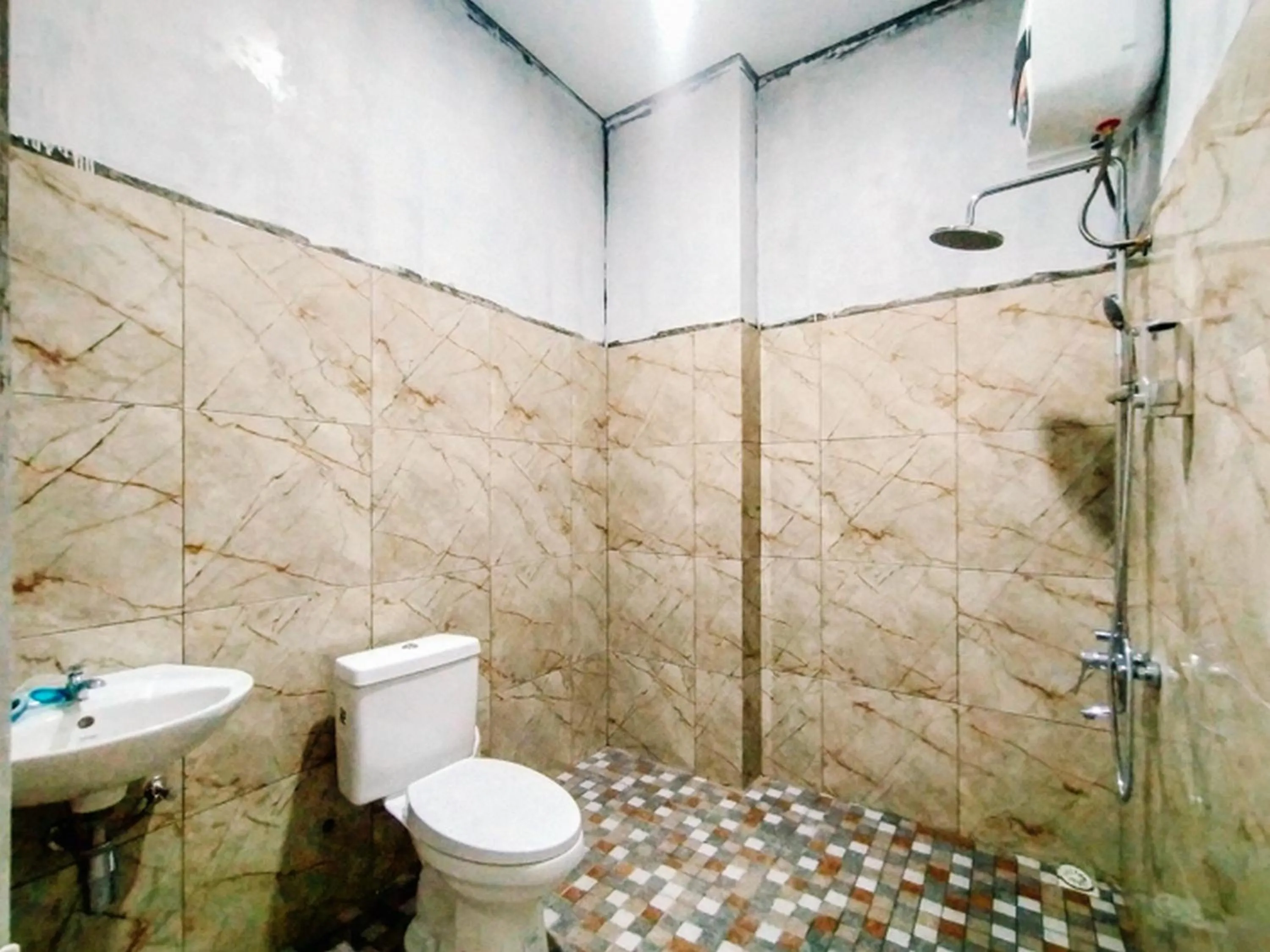 Property building in RedDoorz At Artomoro Guest House