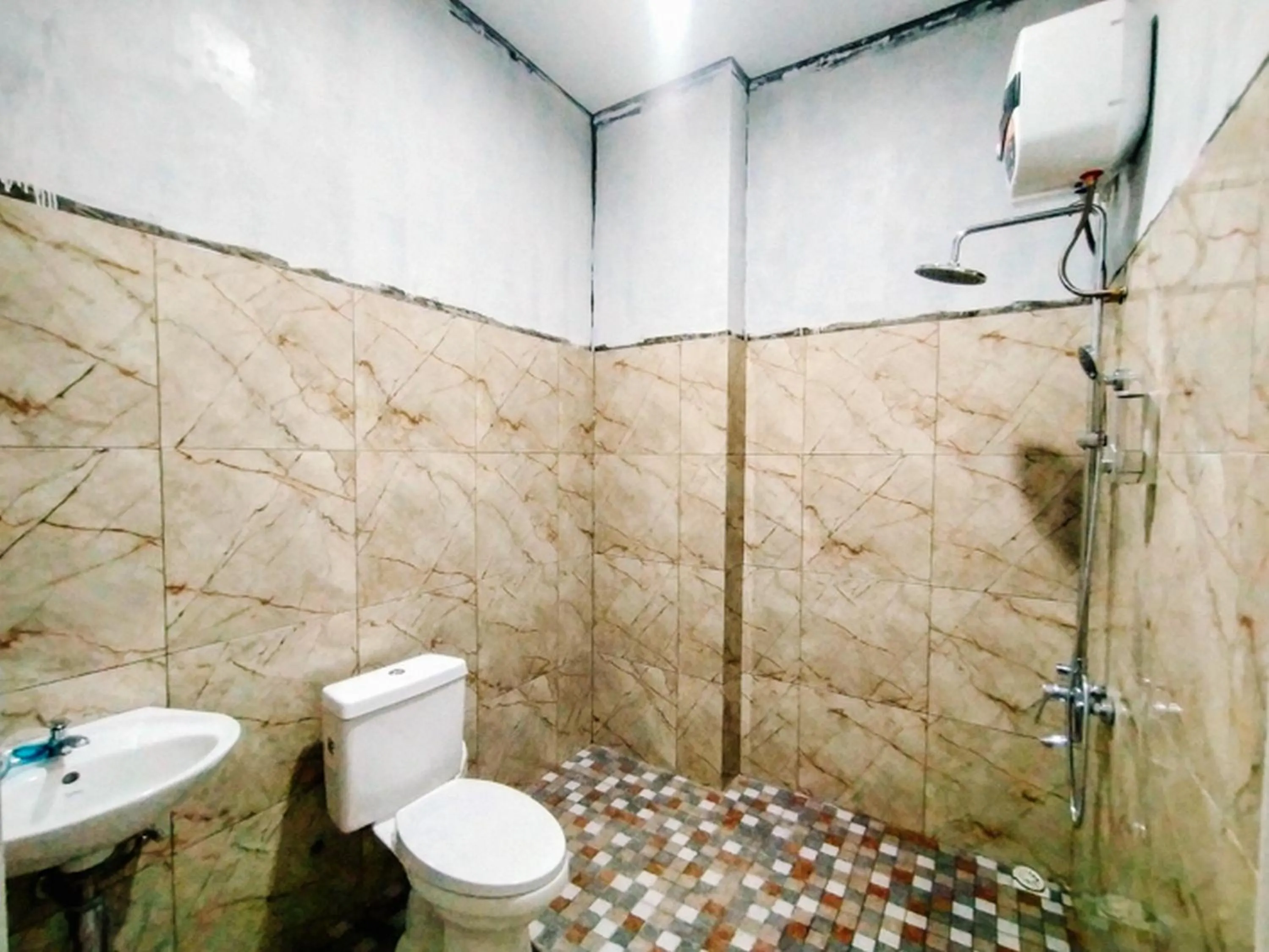 Property building in RedDoorz At Artomoro Guest House