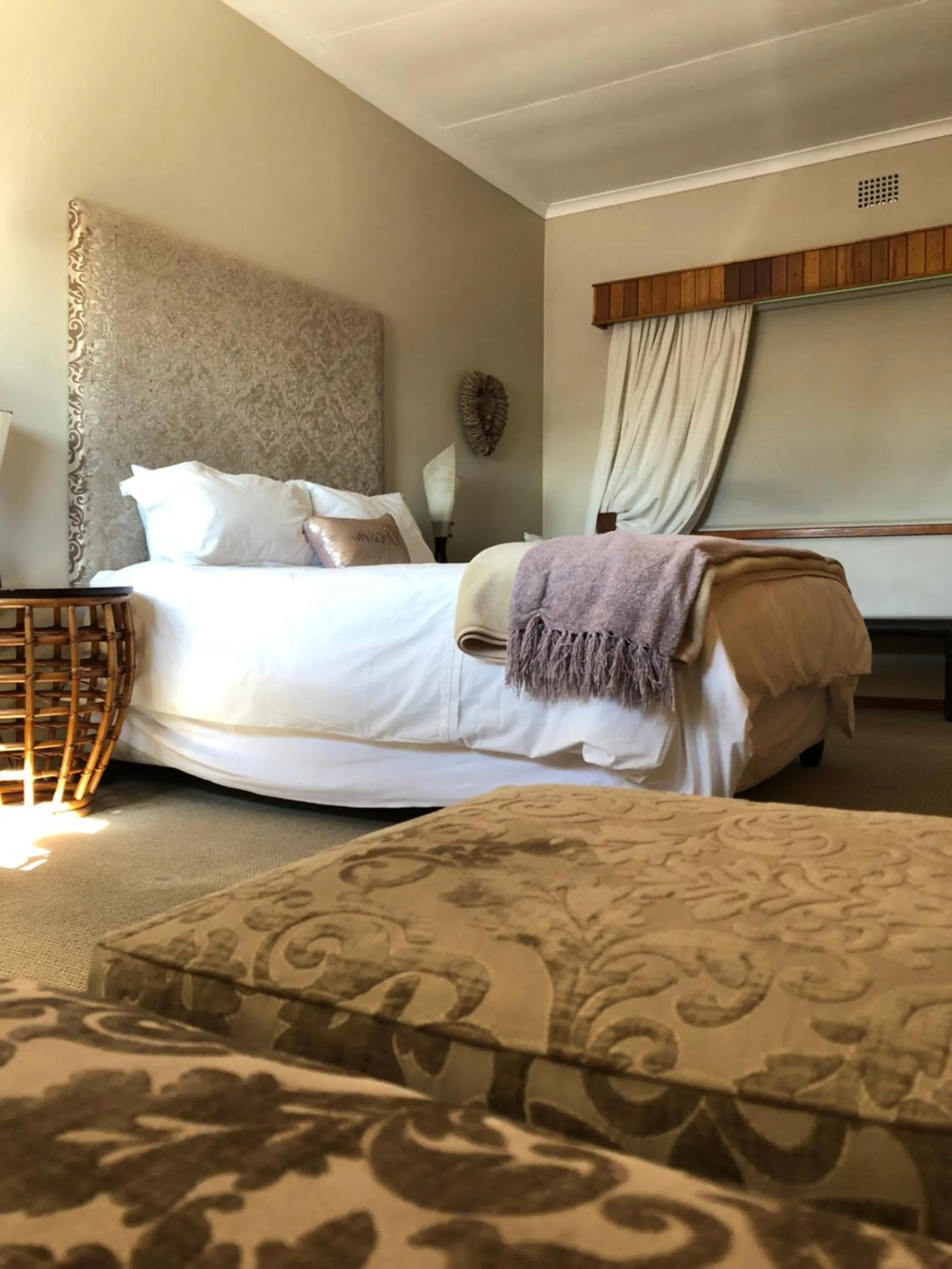 Bedroom, Bed in Sandra's Guest House