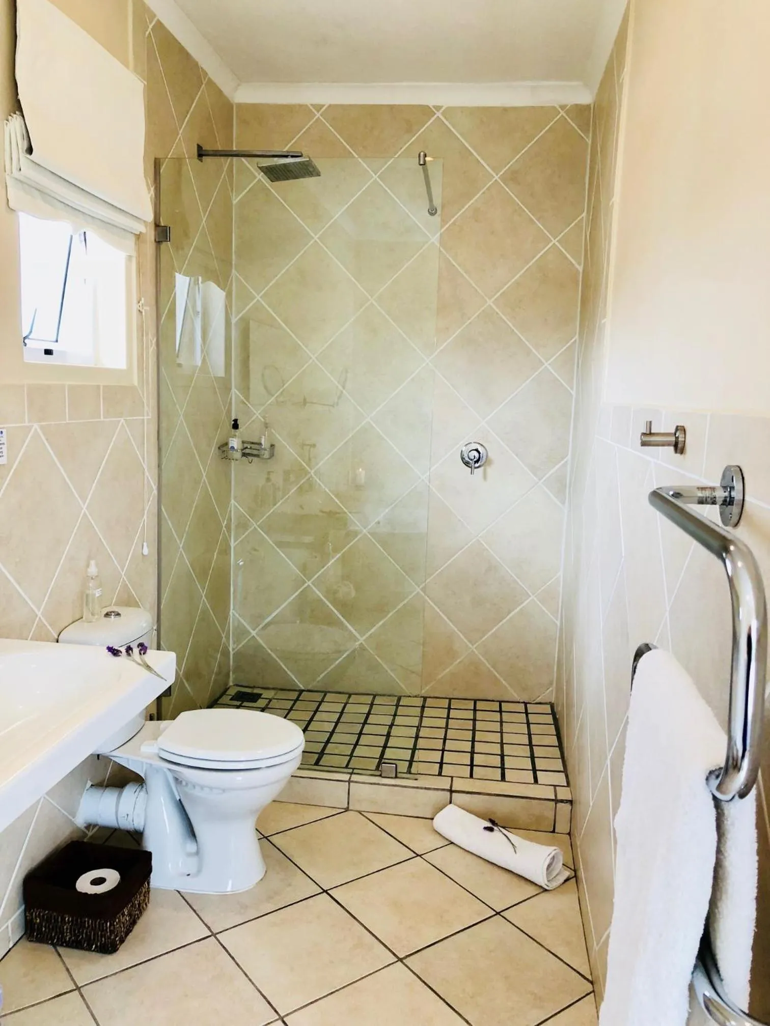 Bathroom in Sandra's Guest House