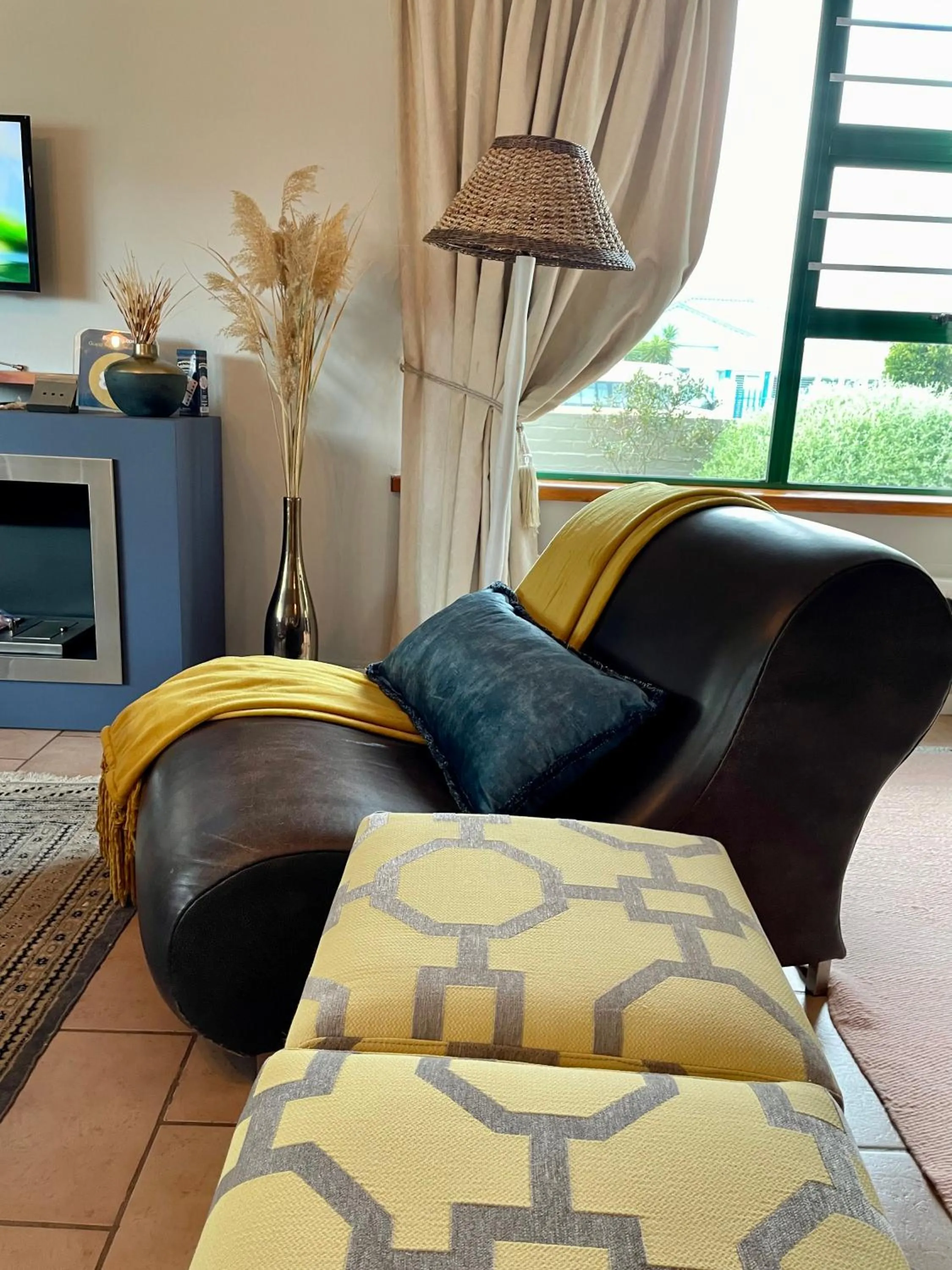 Living room in Sandra's Guest House