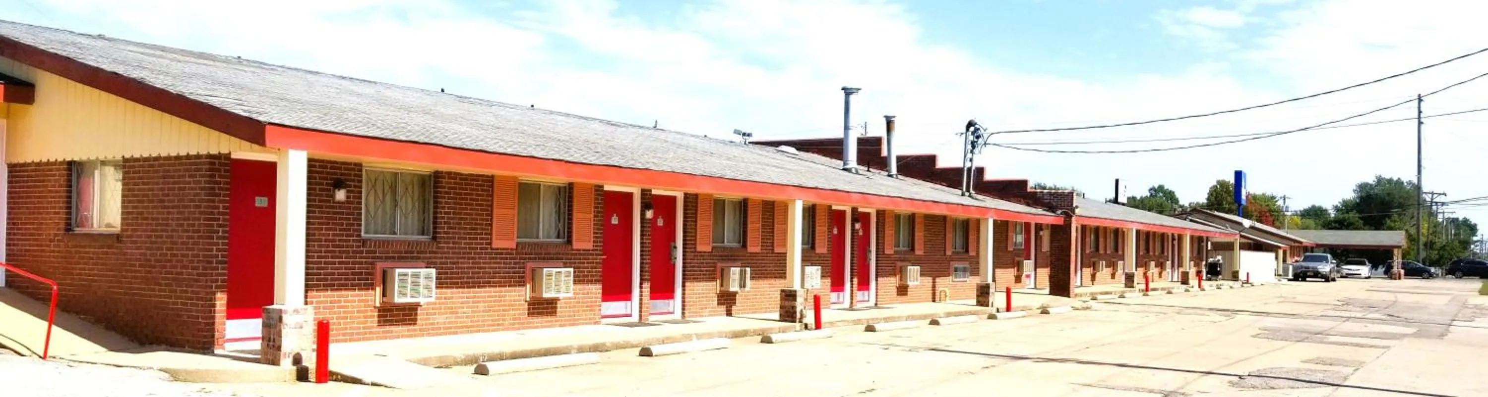 Property building in Americas Best Value Inn Arkansas City