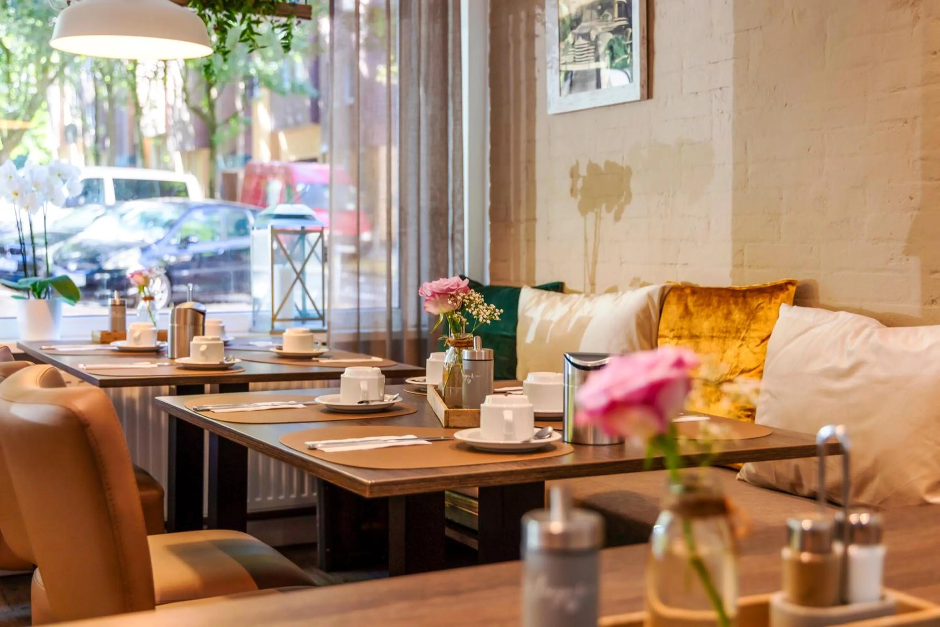 Restaurant/places to eat in Auto-Parkhotel Hamburg St Pauli