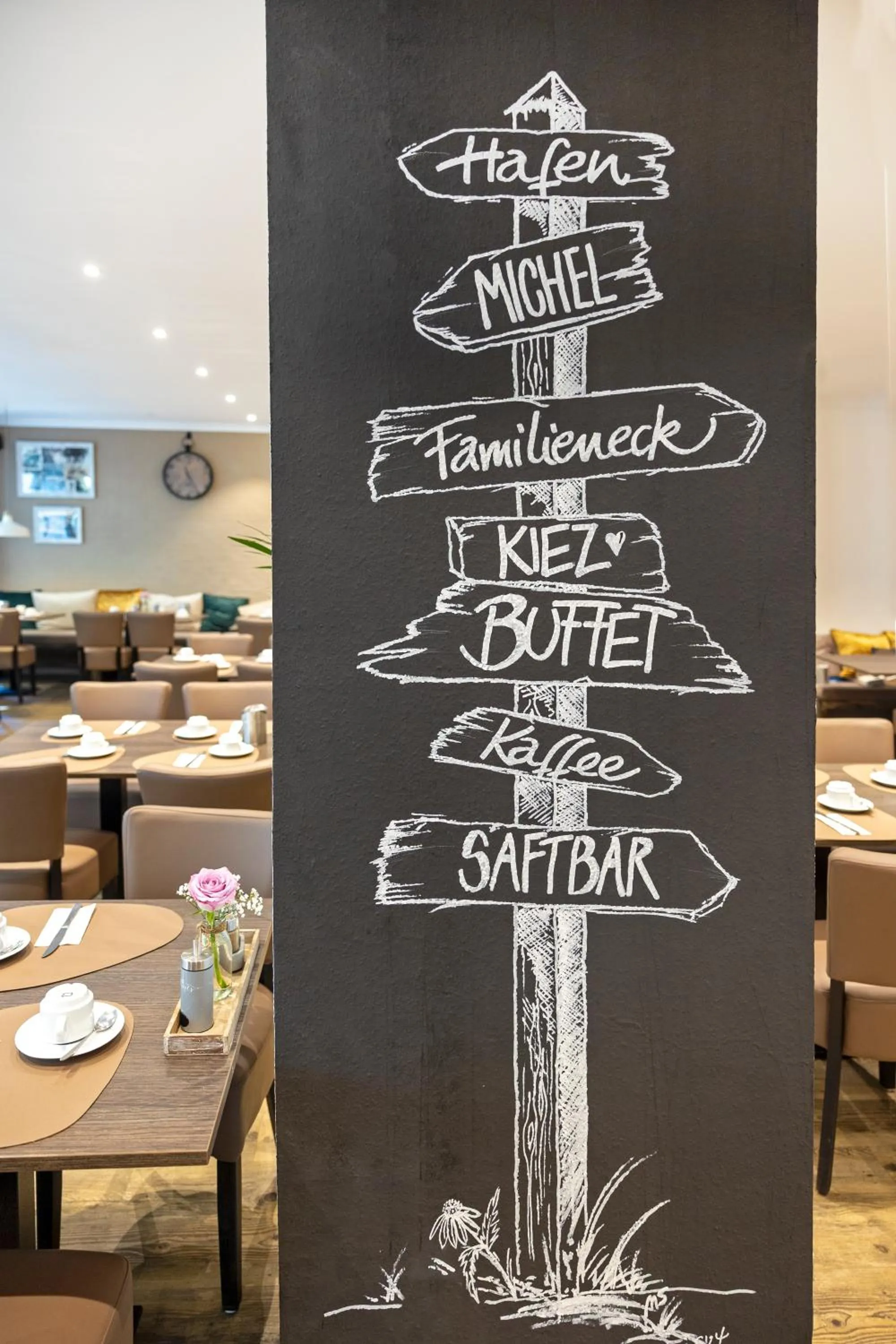 Restaurant/places to eat in Auto-Parkhotel Hamburg St Pauli