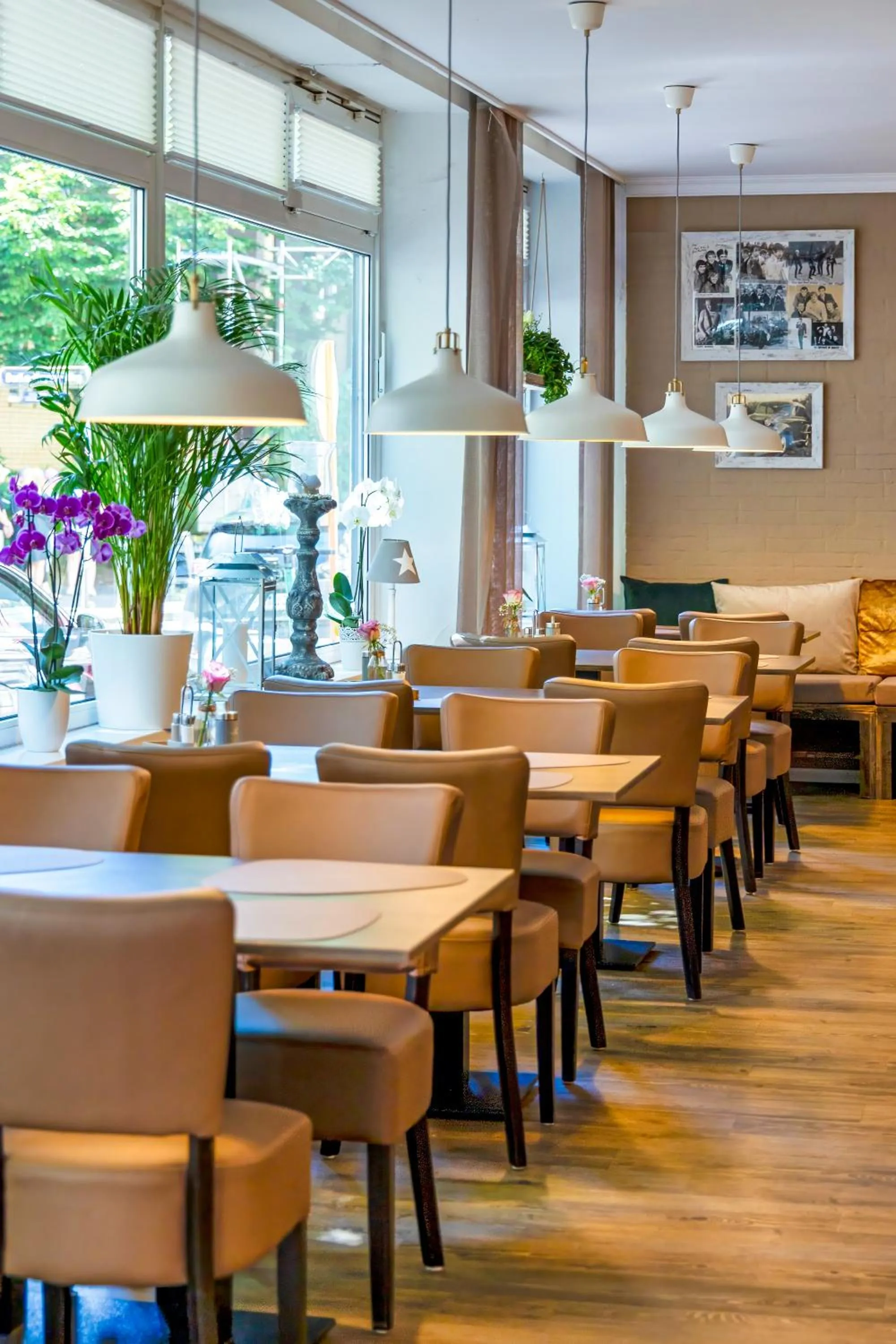 Restaurant/places to eat in Auto-Parkhotel Hamburg St Pauli