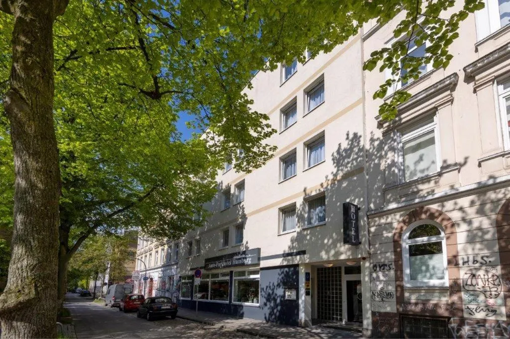 Property building in Auto-Parkhotel Hamburg St Pauli