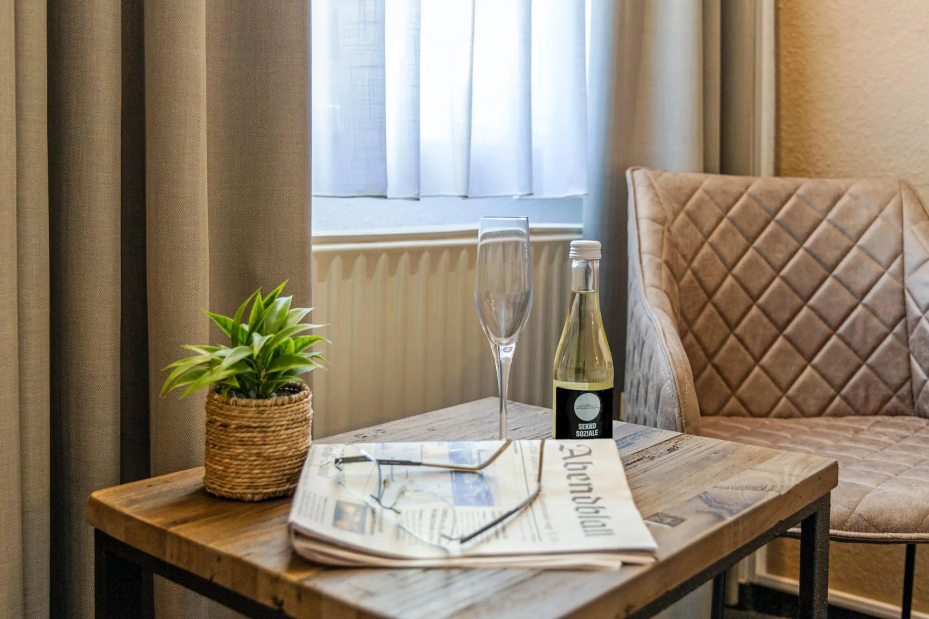 Living room in Auto-Parkhotel Hamburg St Pauli