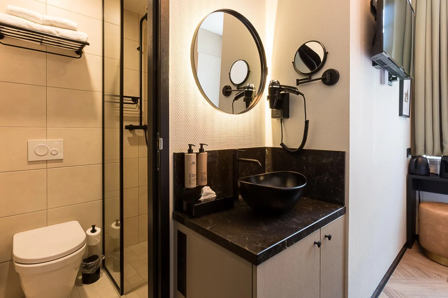 Bathroom in Boutique Hotel Rijks I Kloeg Collection