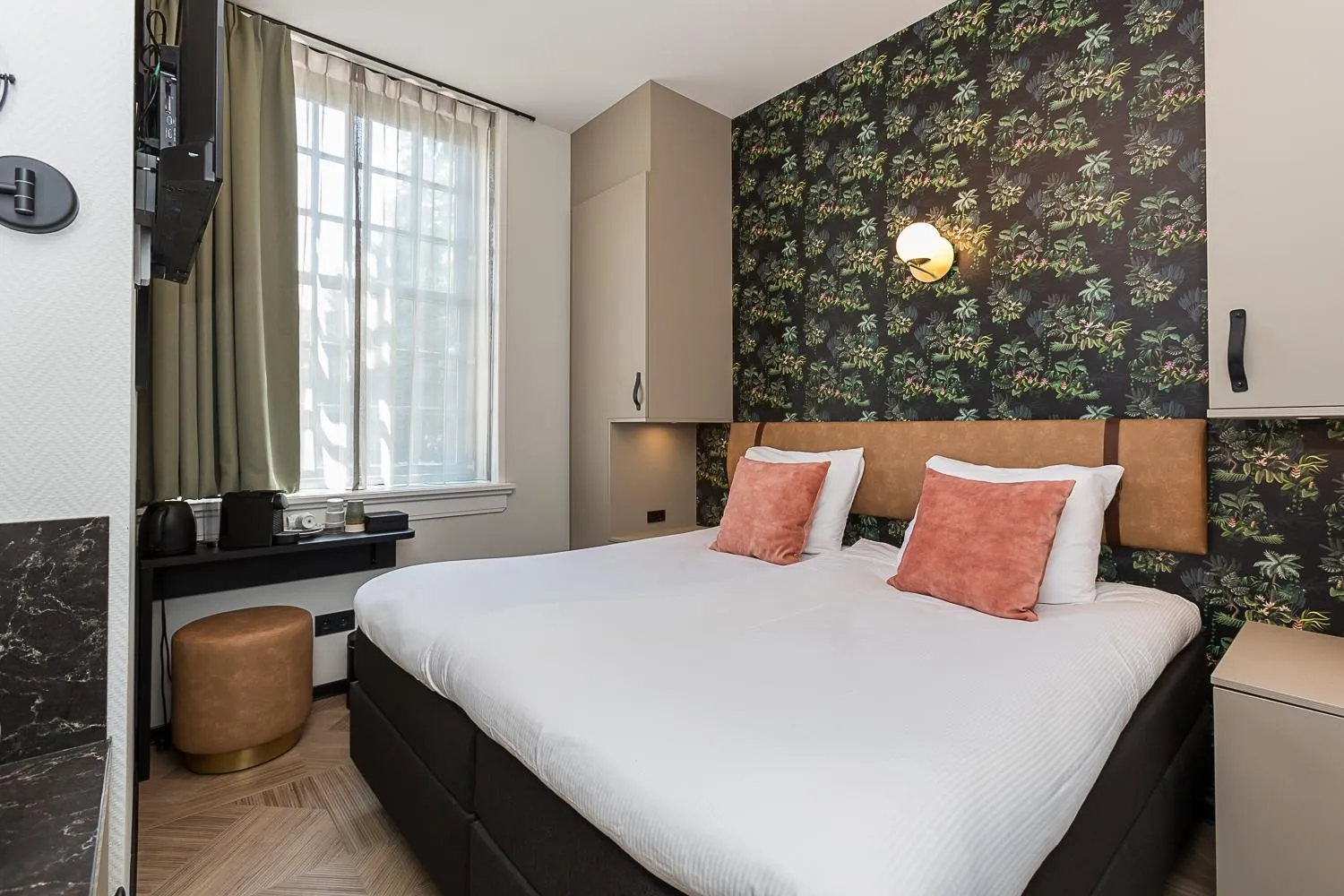 Bed in Boutique Hotel Rijks I Kloeg Collection