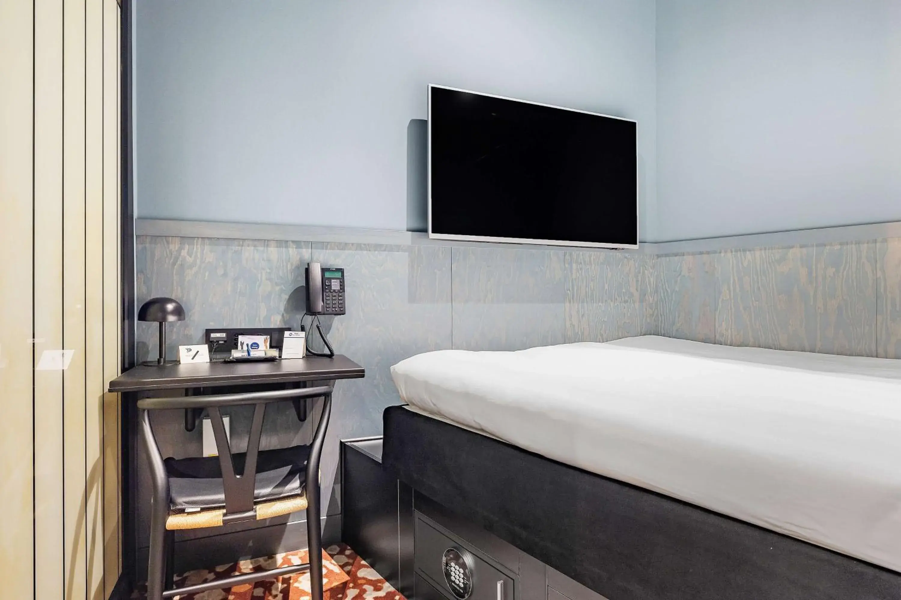 Economy Single Room without Window in Best Western and Hotel Linkoping Economy Single Room without Window in Best Western and Hotel Linkoping