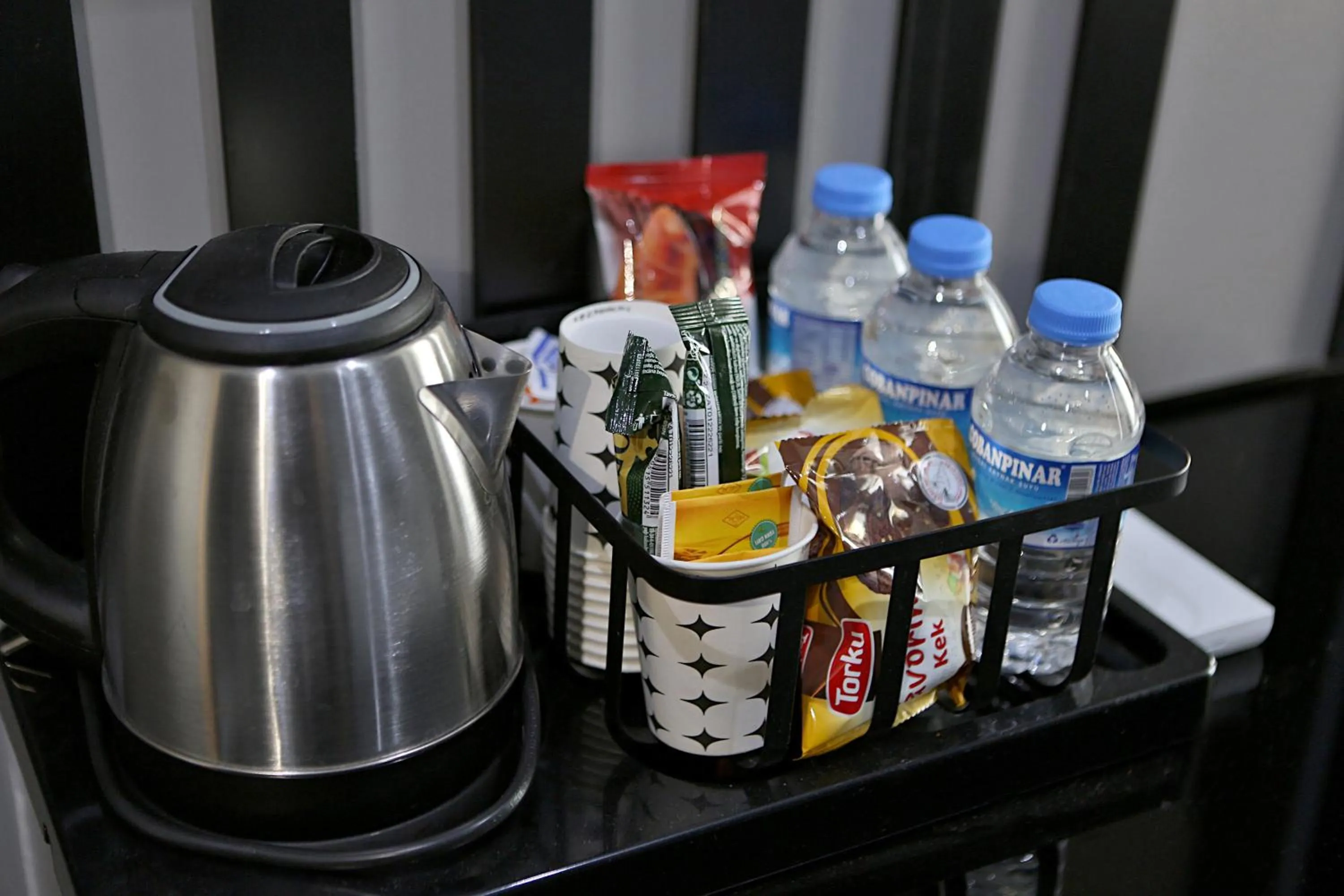 Food and drinks in Fly And Stay Airport Hotel