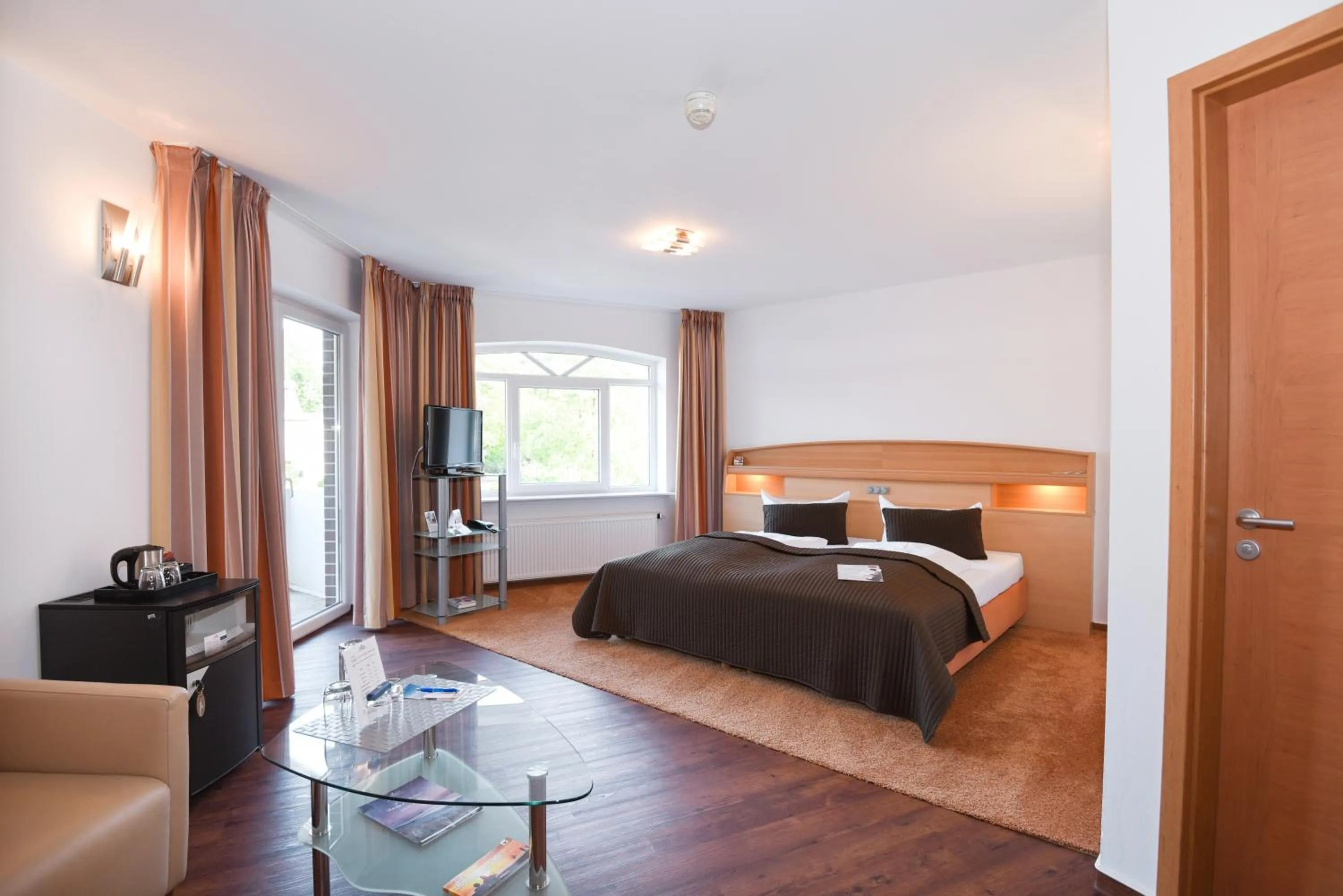 Bedroom, Bed in Upstalsboom Varel-Dangast