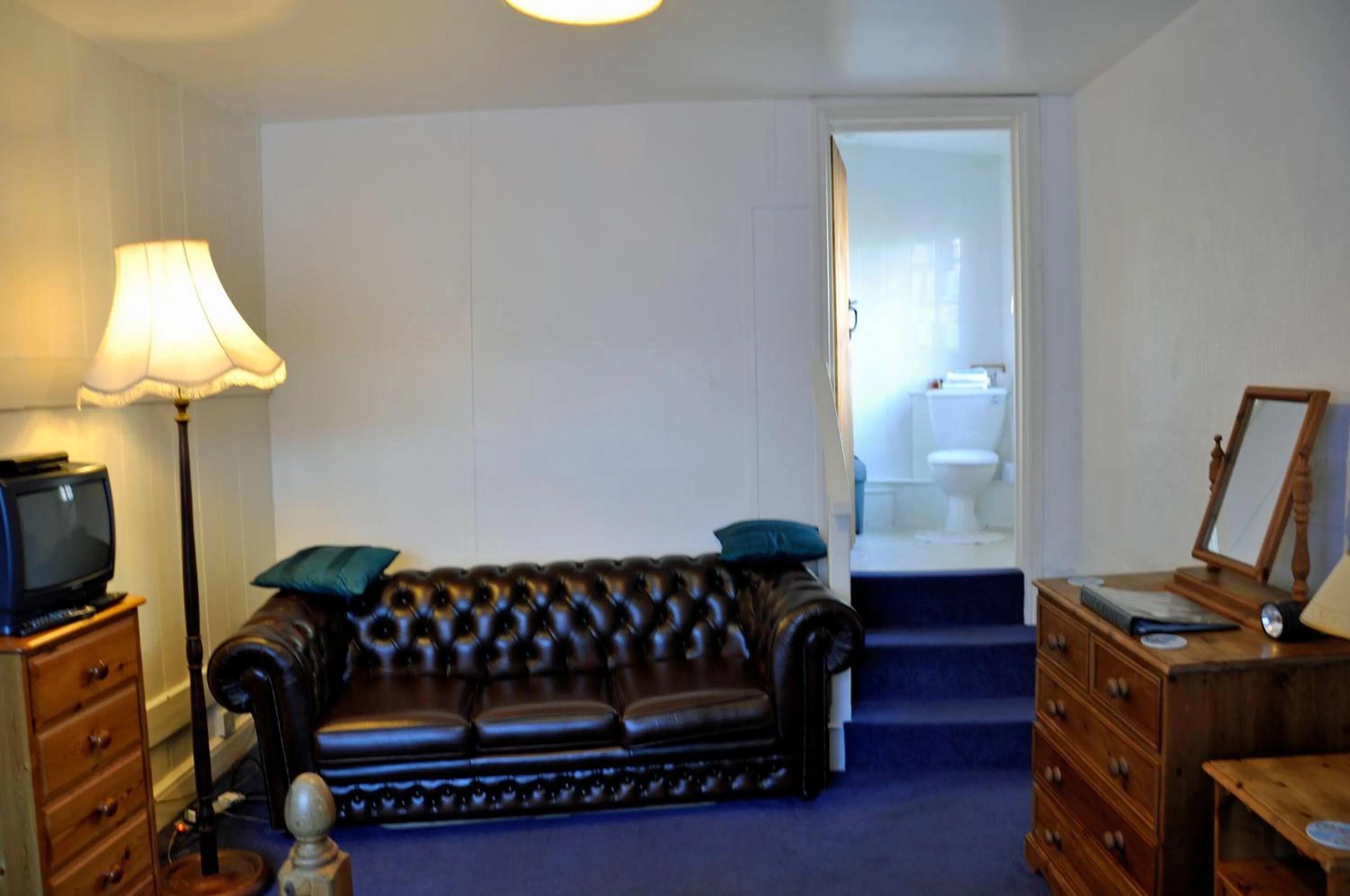 Bed in The White Horse Inn, Clun