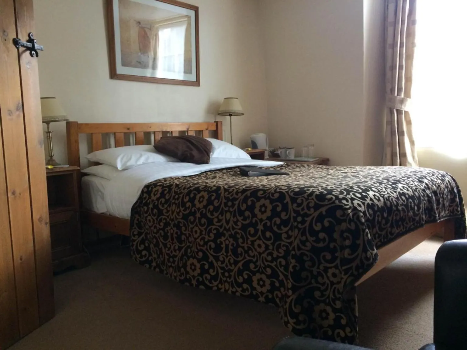 Photo of the whole room, Bed in The White Horse Inn, Clun