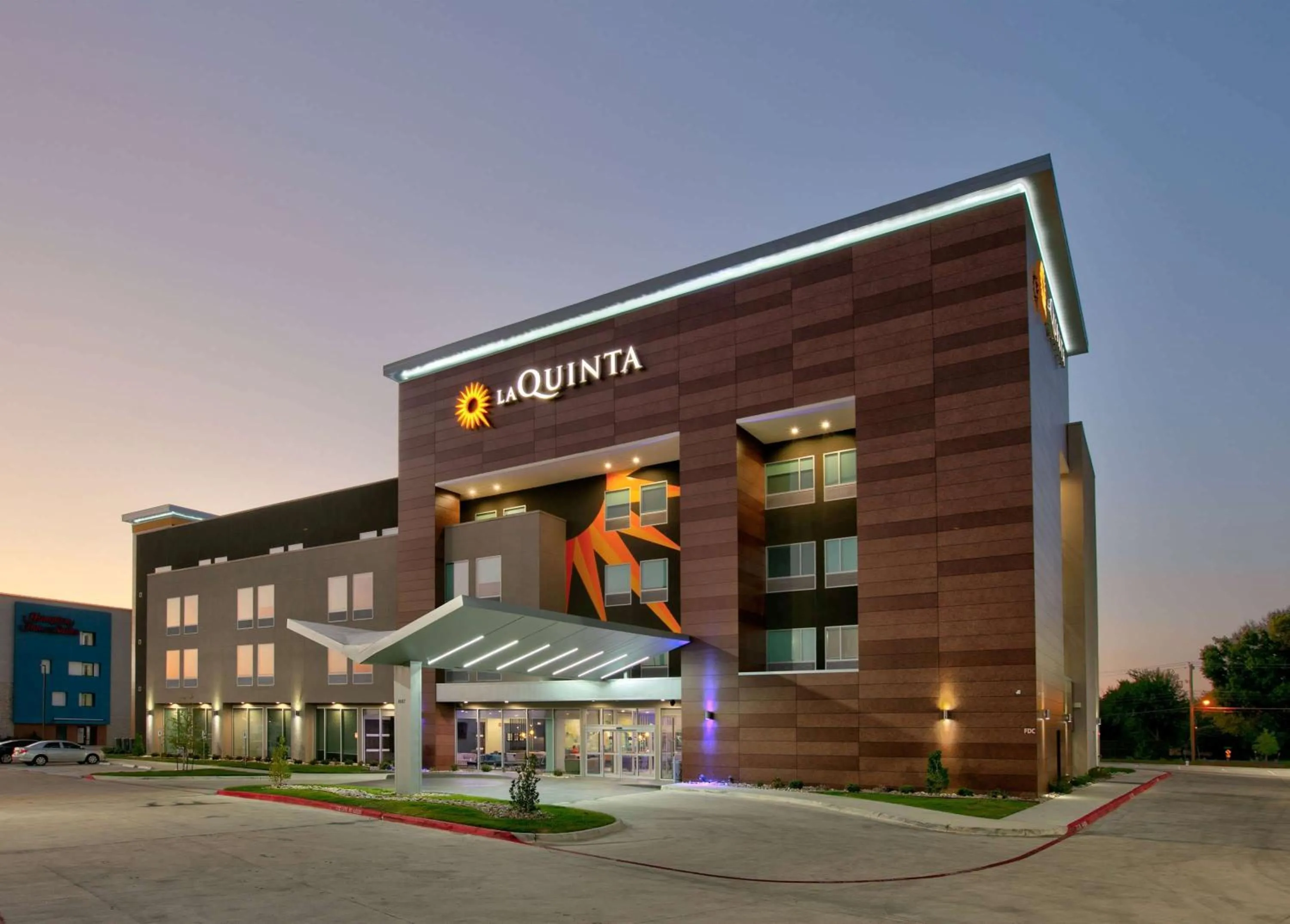 Property building in La Quinta Inn & Suites by Wyndham Dallas/Fairpark