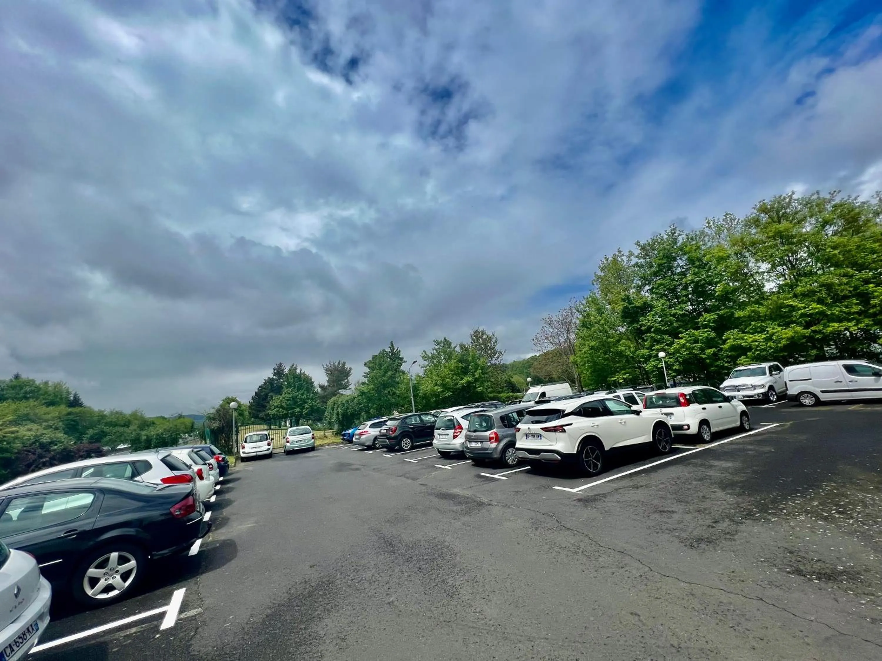 HOTEL De La Tour Saint Etienne SUD