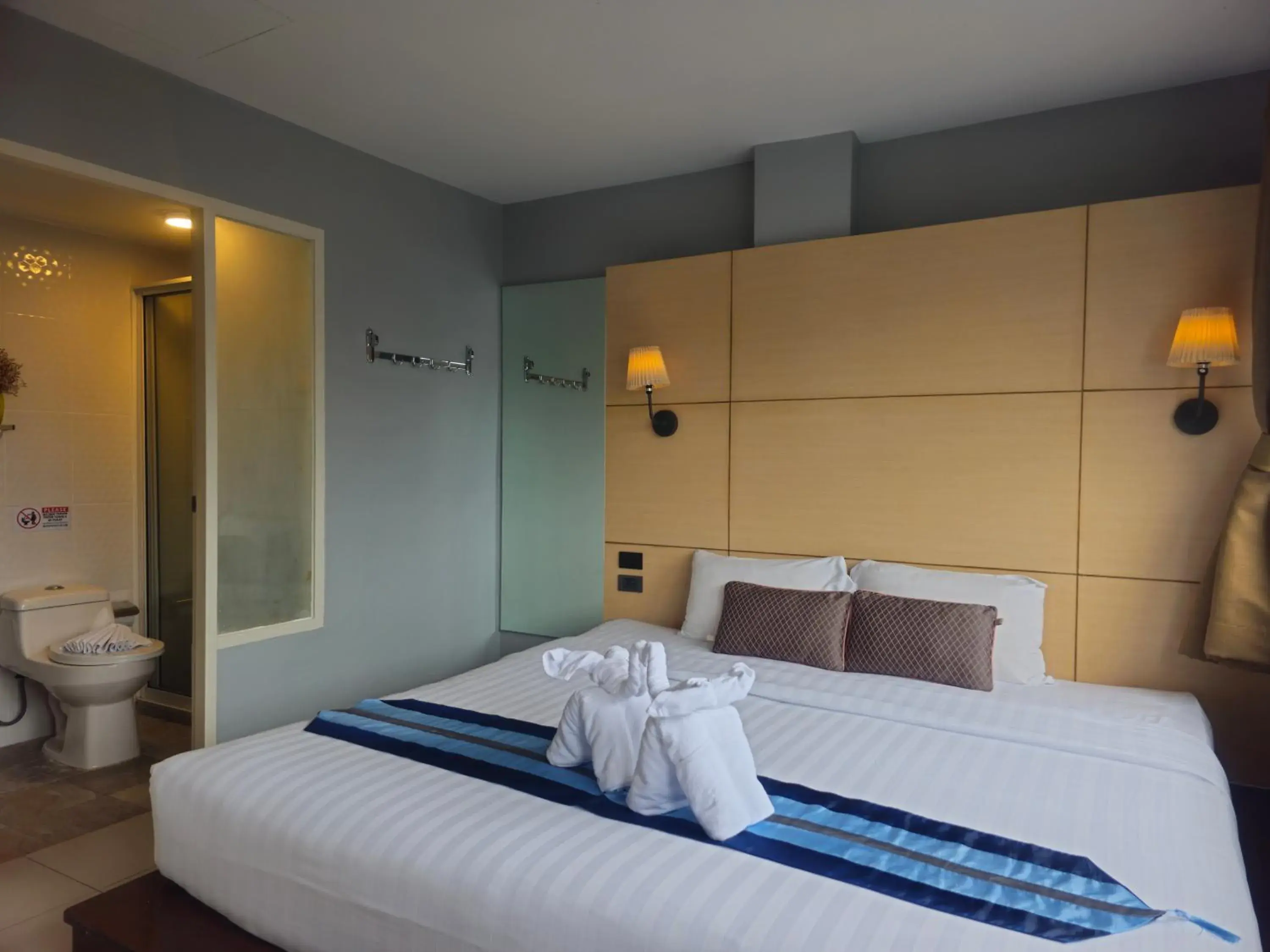 Standard Double Room in Montree Phuket Hotel Standard Double Room in Montree Phuket Hotel