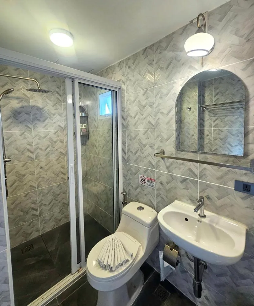 Montree Phuket Hotel