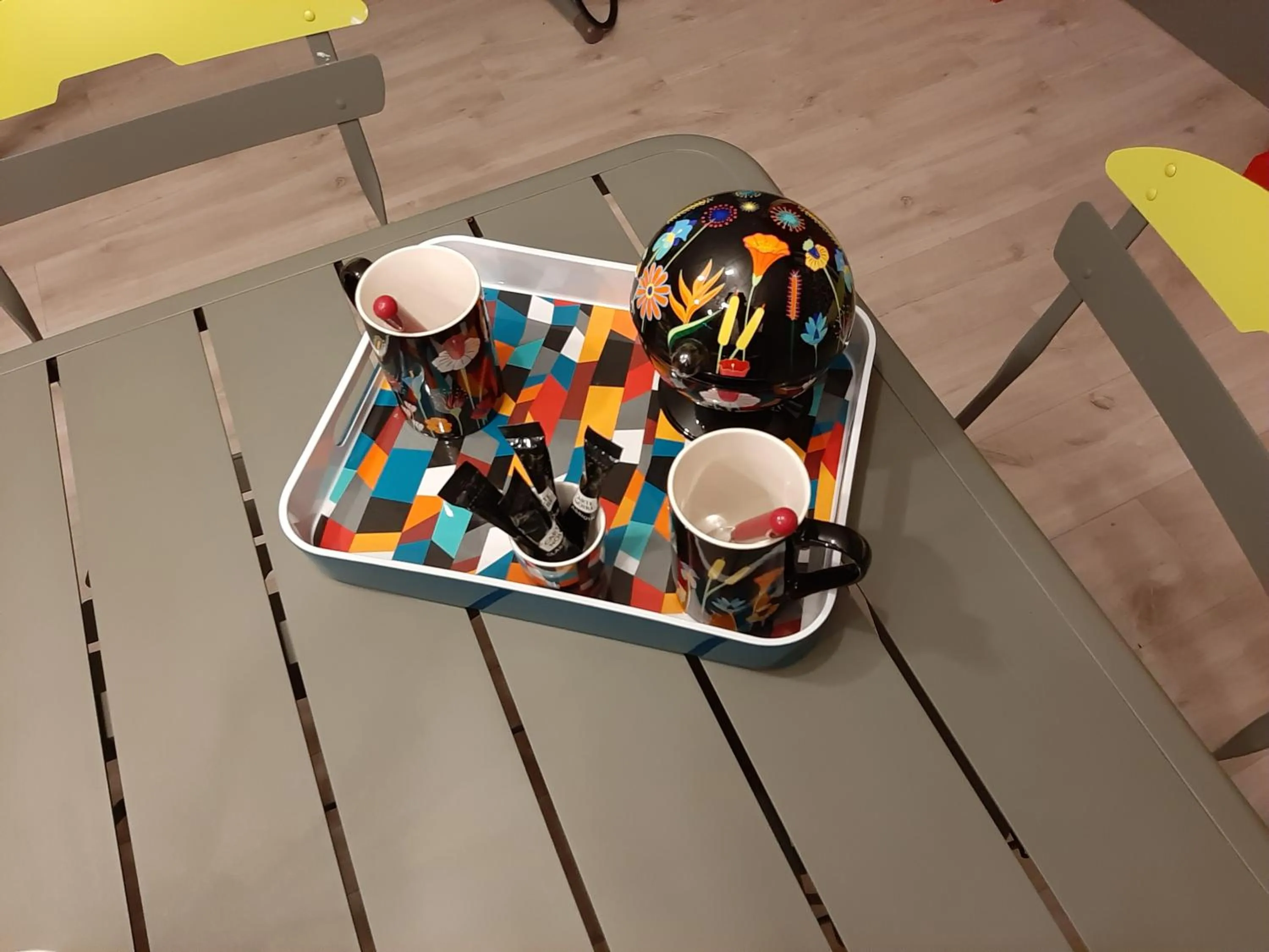 Coffee/tea facilities in SAKURA