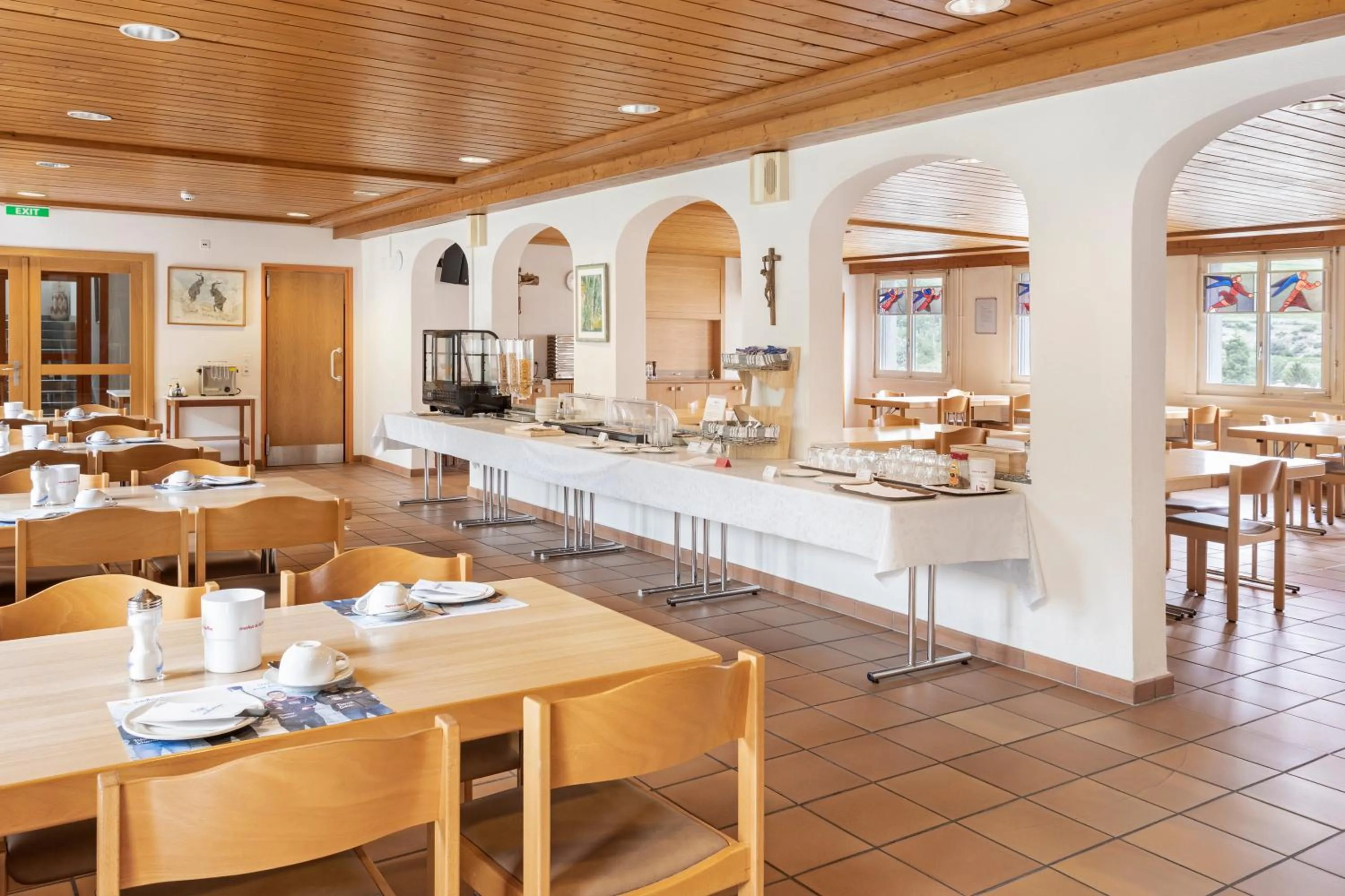 Restaurant/places to eat in Hotel & Bildungshaus St. Jodern