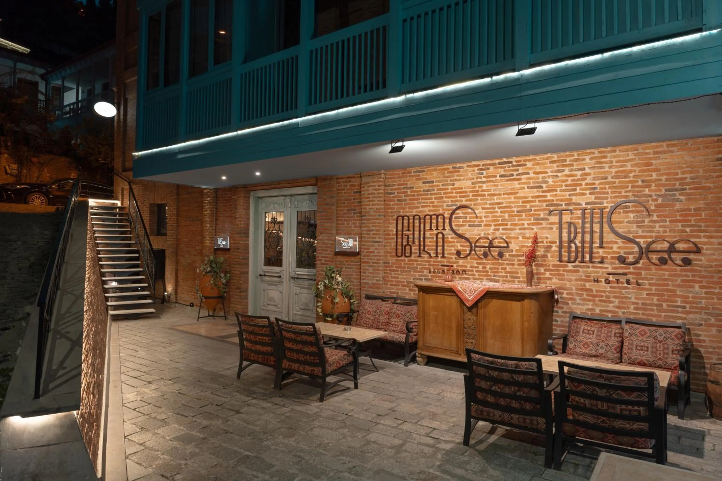 Facade/entrance in TbiliSee Hotel