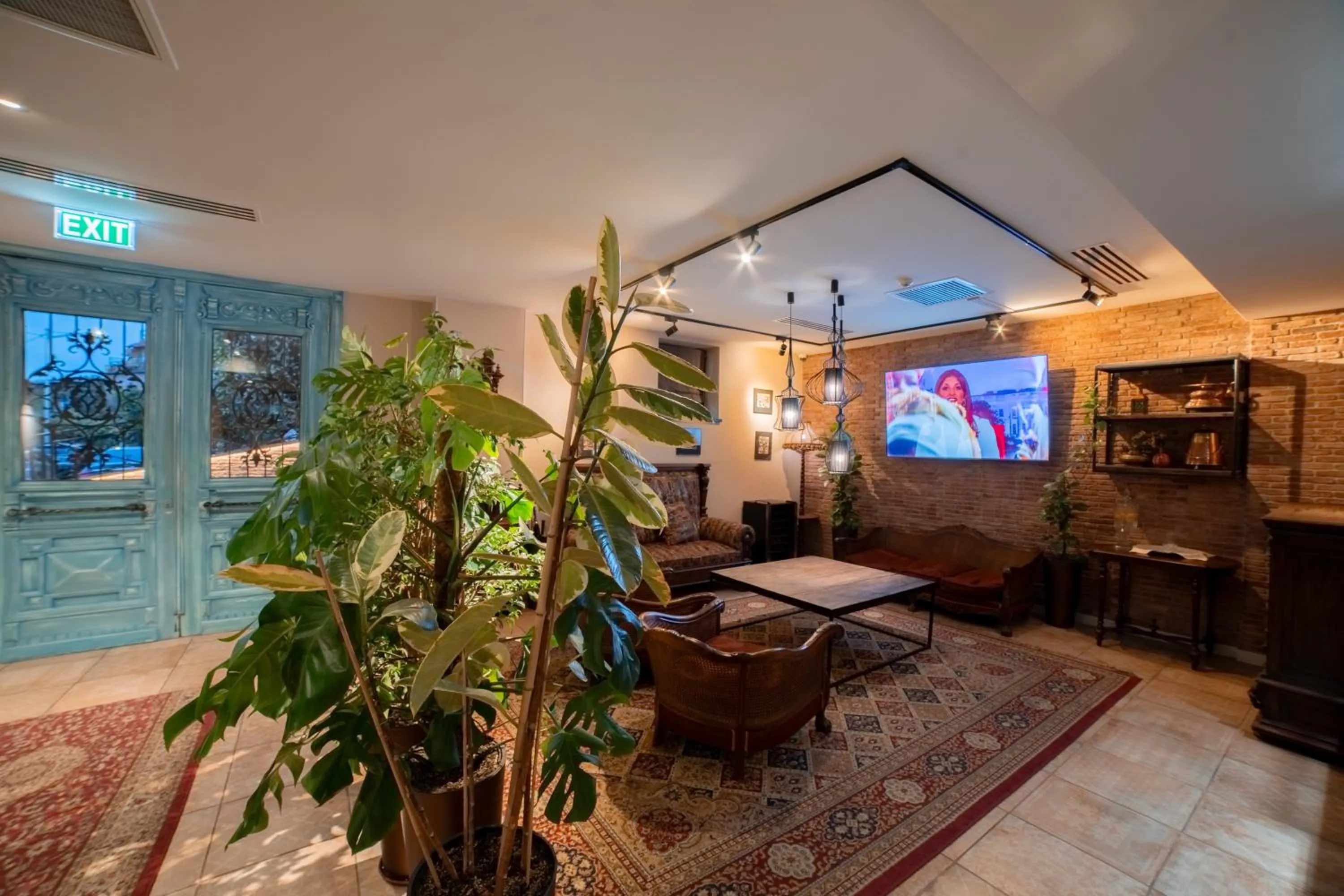 Lobby or reception in TbiliSee Hotel