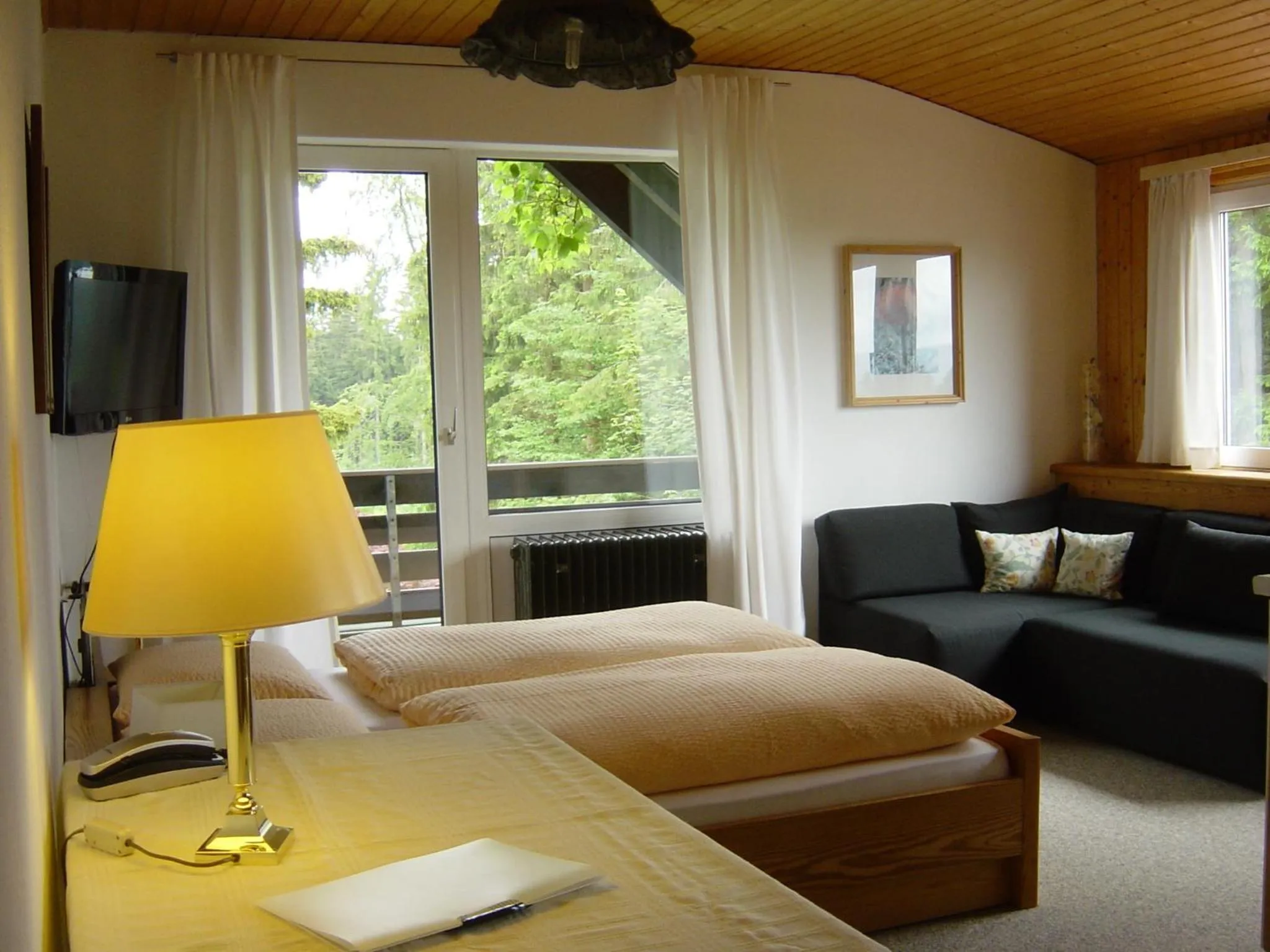 View (from property/room), Bed in Hotel Barbara