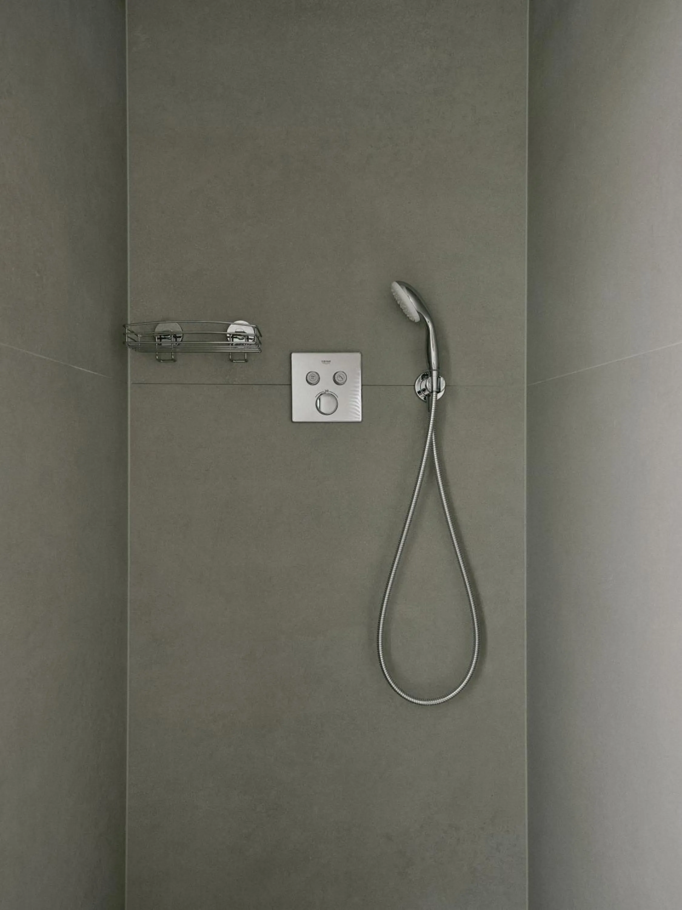 Shower in Art Apartments
