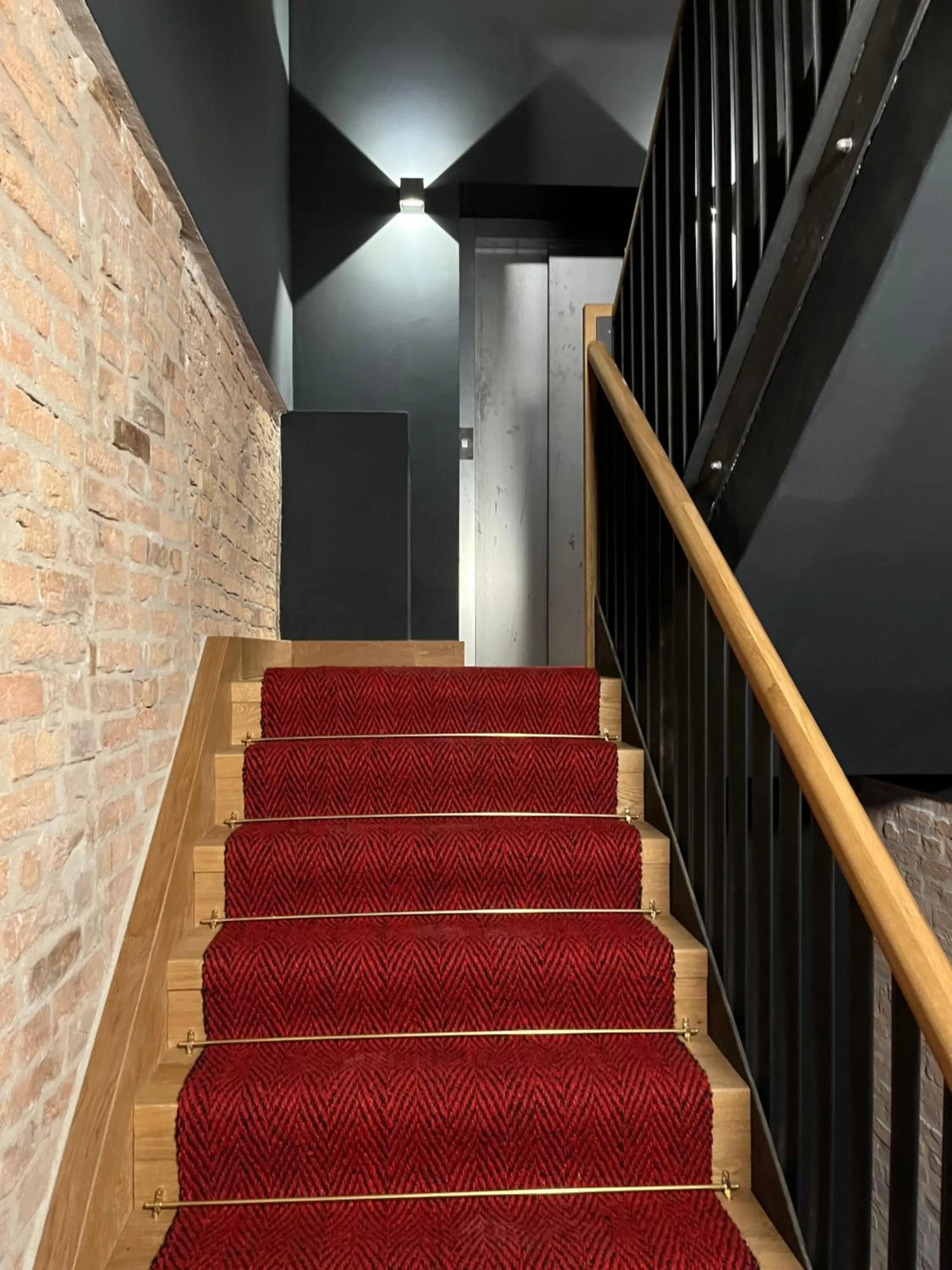 elevator in Art Apartments