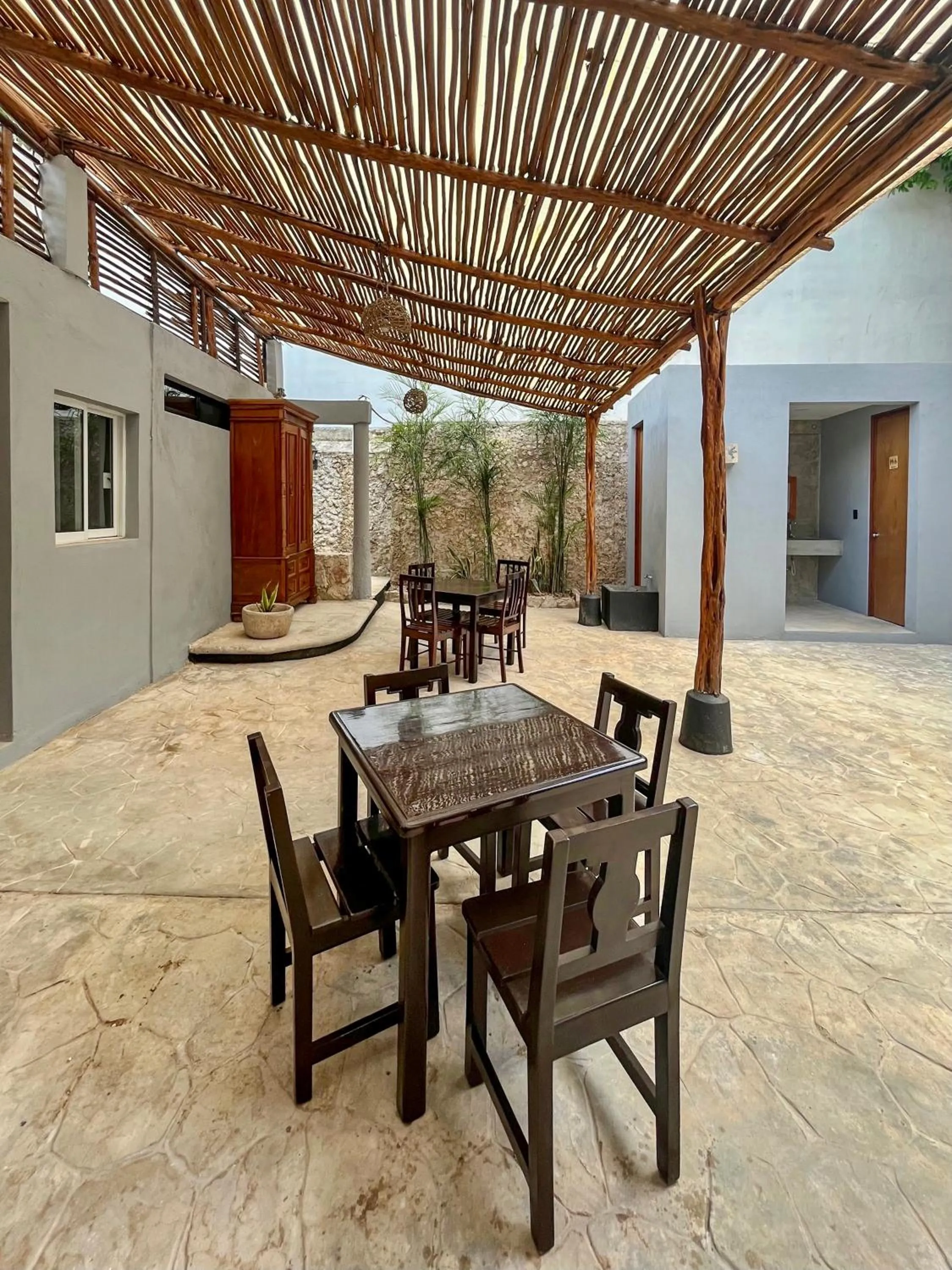 Patio in Ariché Valladolid Hotel & Hostal