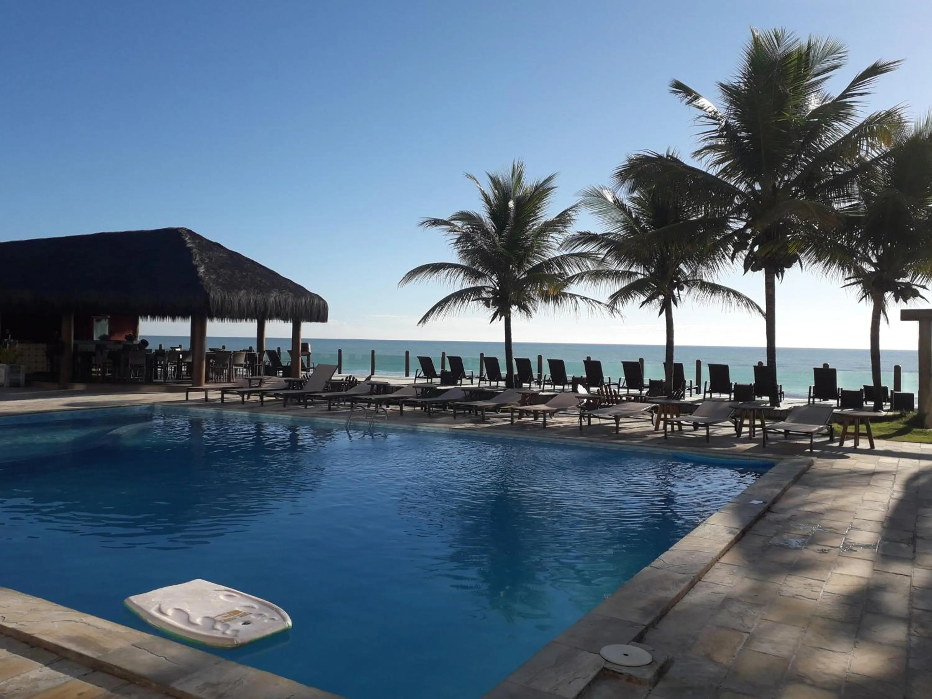 Swimming pool in Cahy Praia Hotel