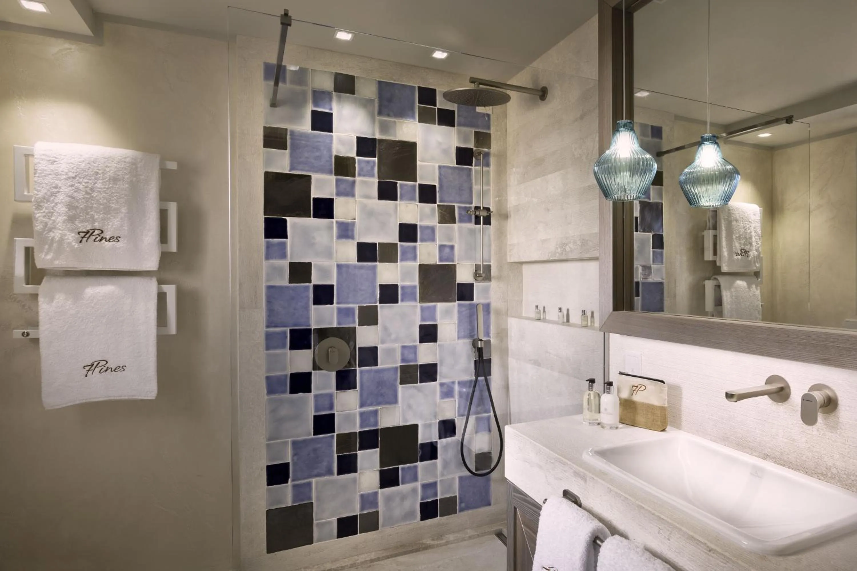 Shower in 7Pines Resort Sardinia - A Destination By Hyatt