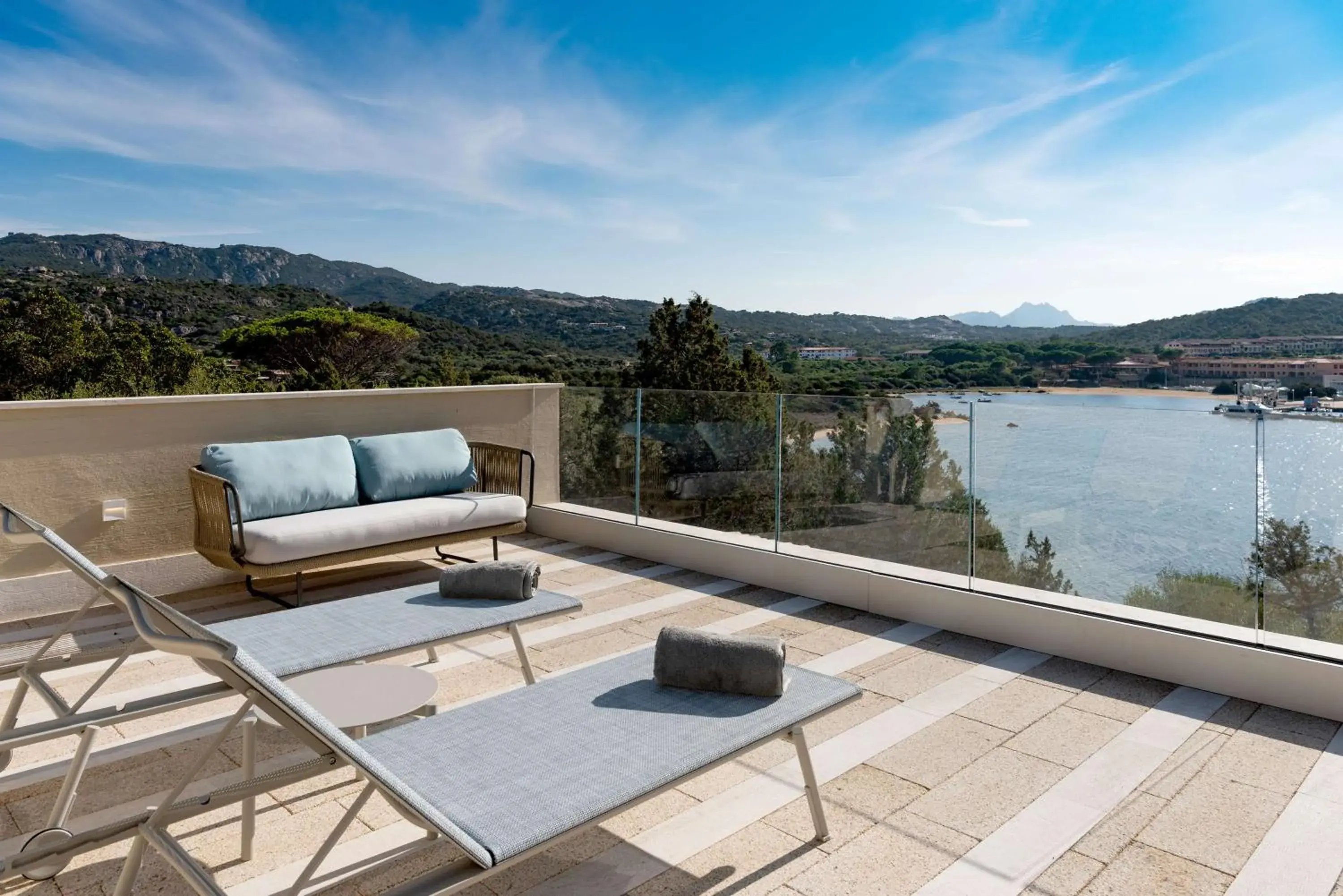 Deluxe King Room - Rooftop in 7Pines Resort Sardinia - A Destination By Hyatt Deluxe King Room - Rooftop in 7Pines Resort Sardinia - A Destination By Hyatt