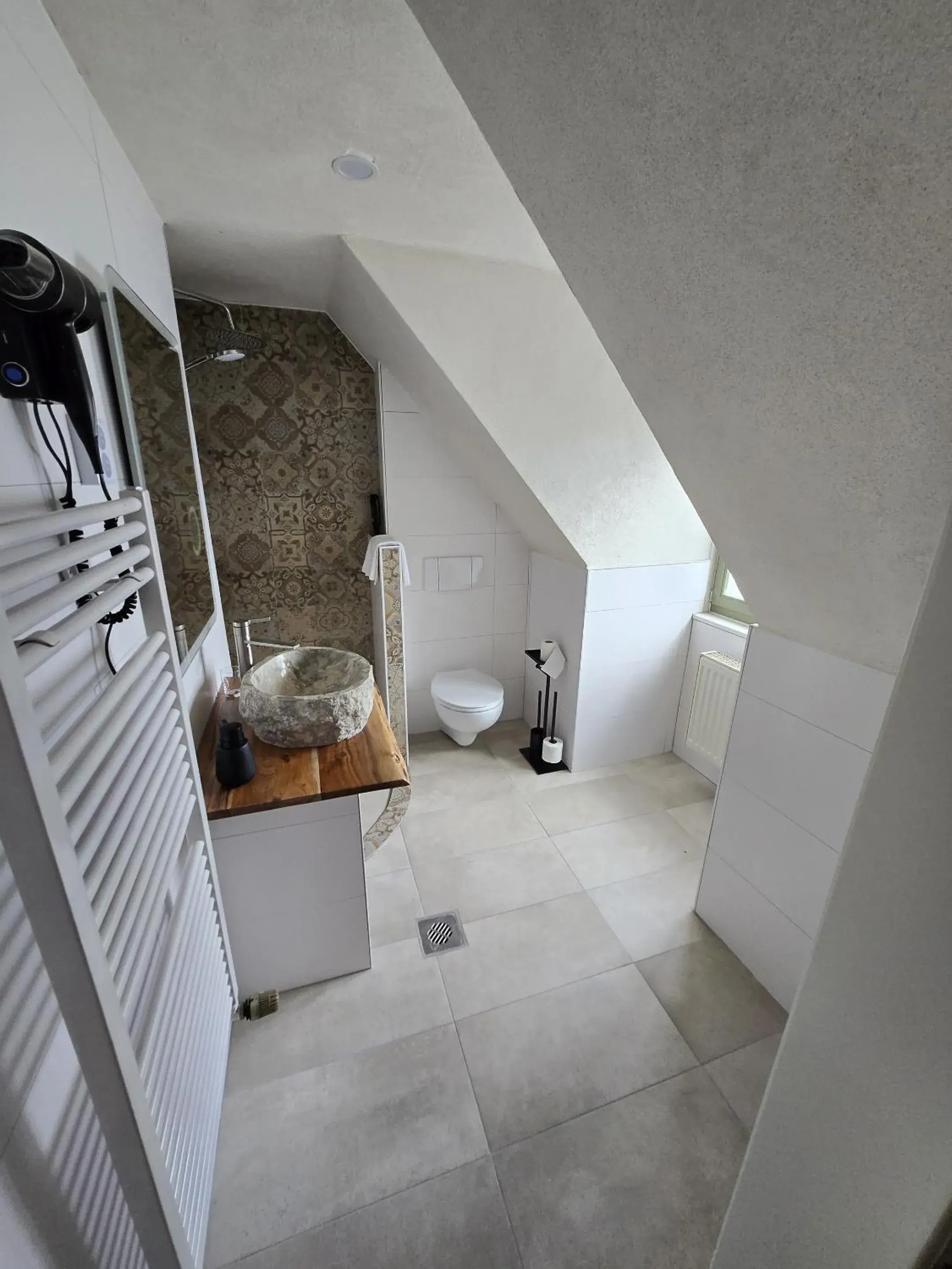 Small Double Room in Hotel Zur Goldenen Sonne Small Double Room in Hotel Zur Goldenen Sonne