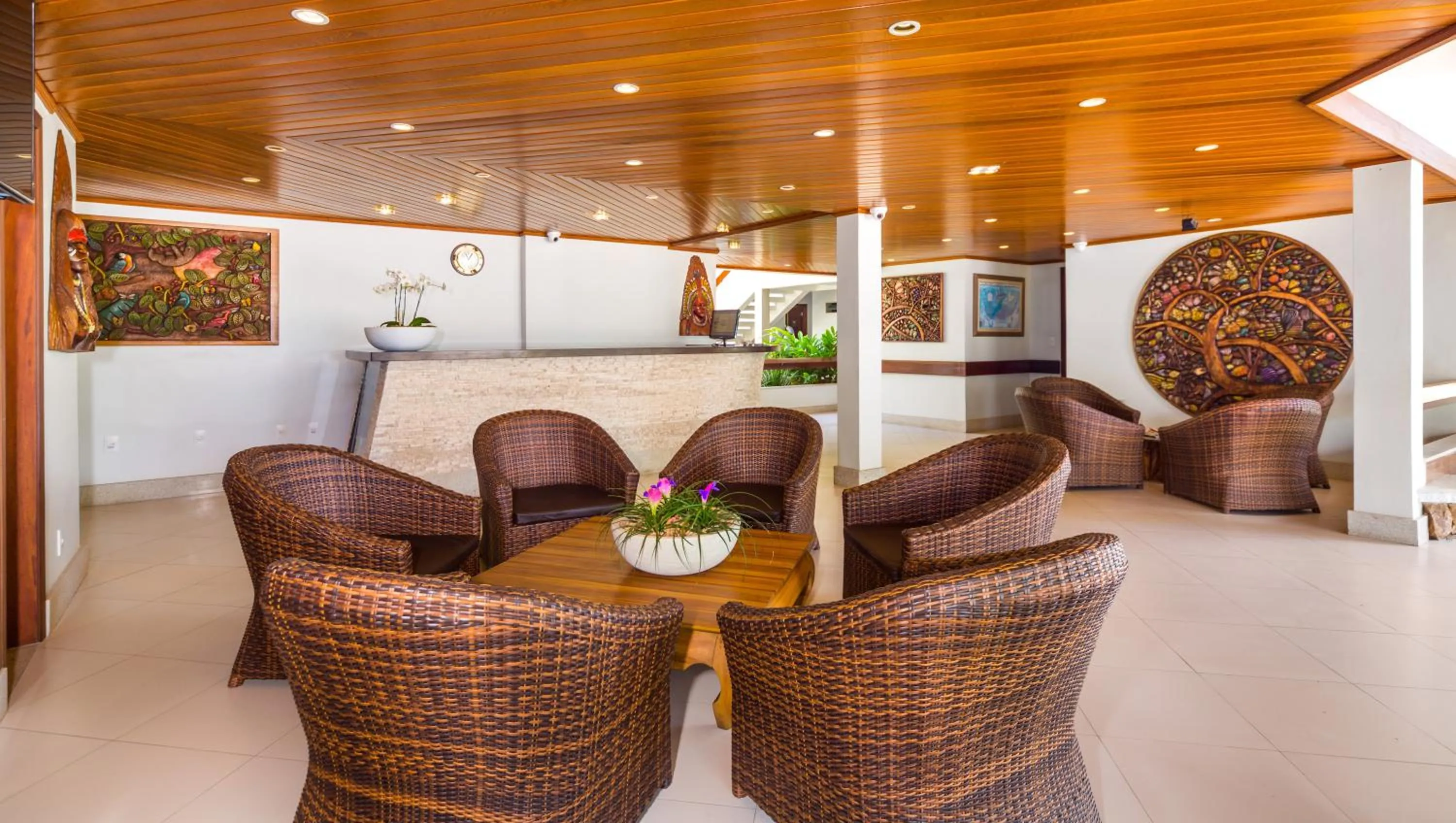 Lobby or reception in Quinta do Sol Lite Praia Hotel