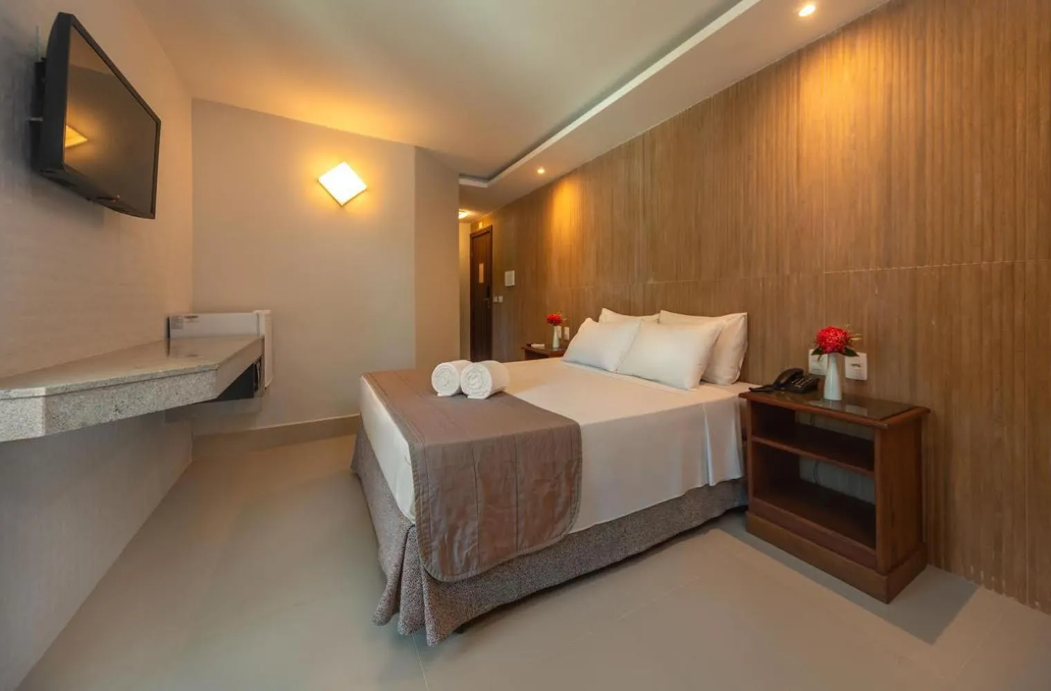 Bed in Quinta do Sol Lite Praia Hotel