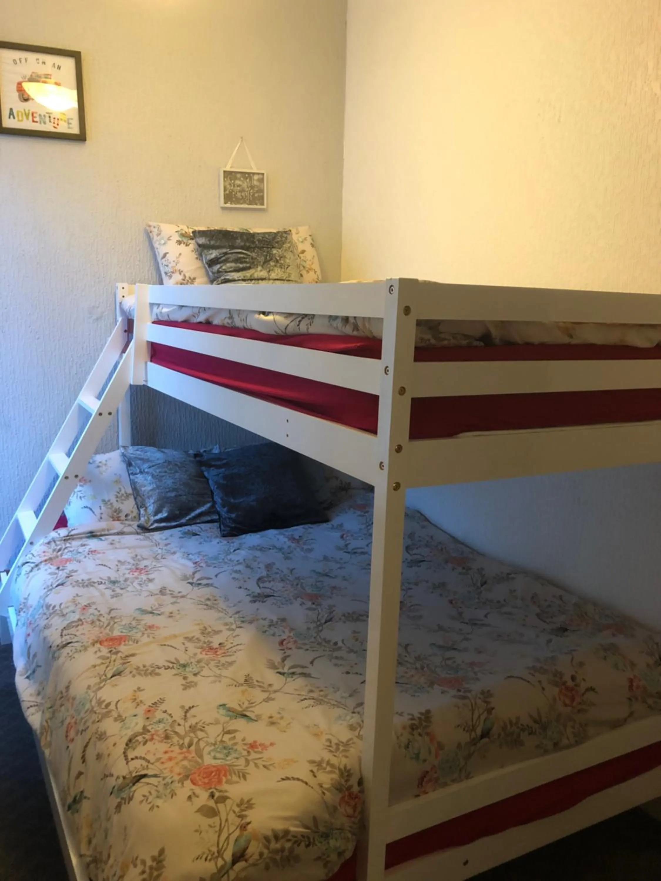 Bed in Melrose Hotel