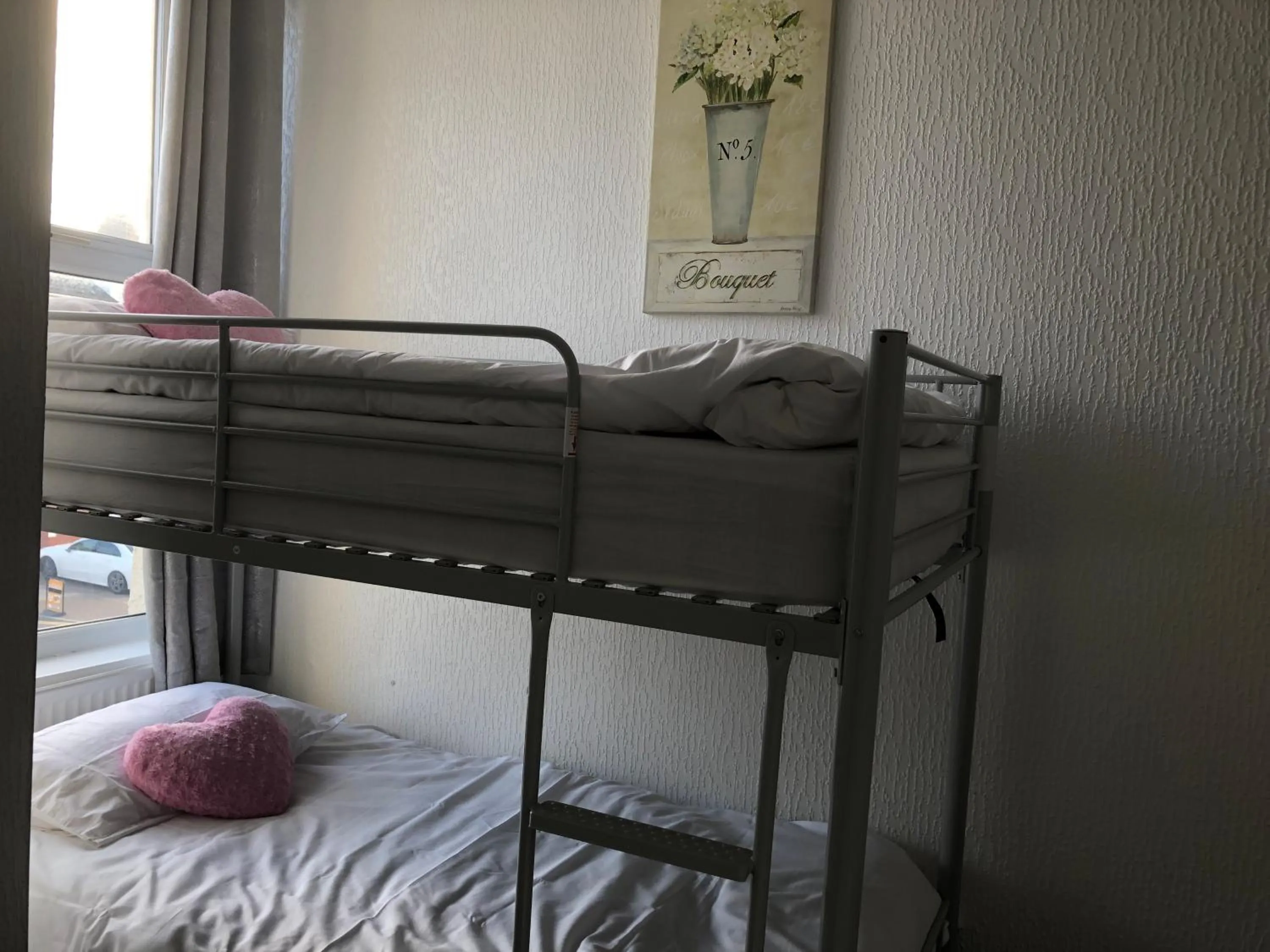 Bed in Melrose Hotel