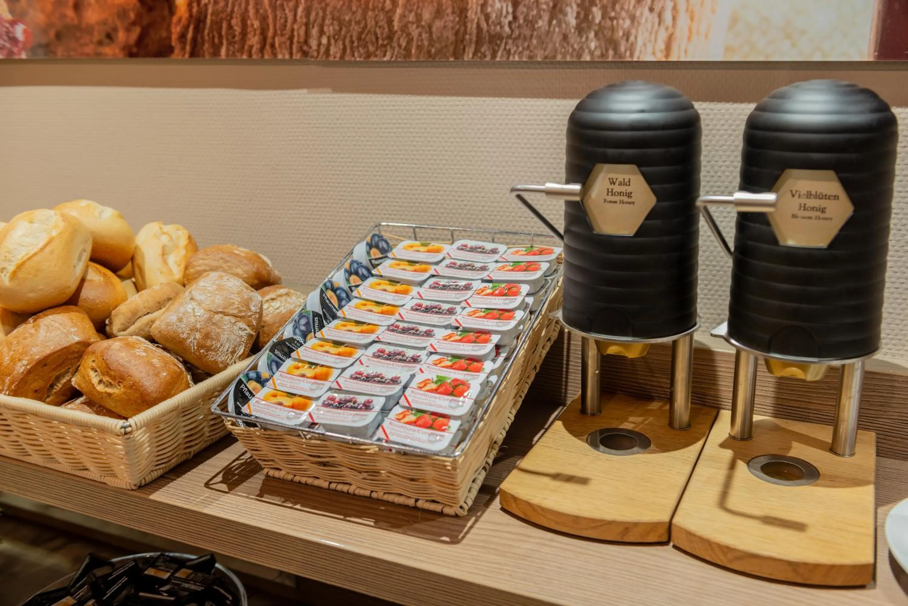 Breakfast in Hotel Alster