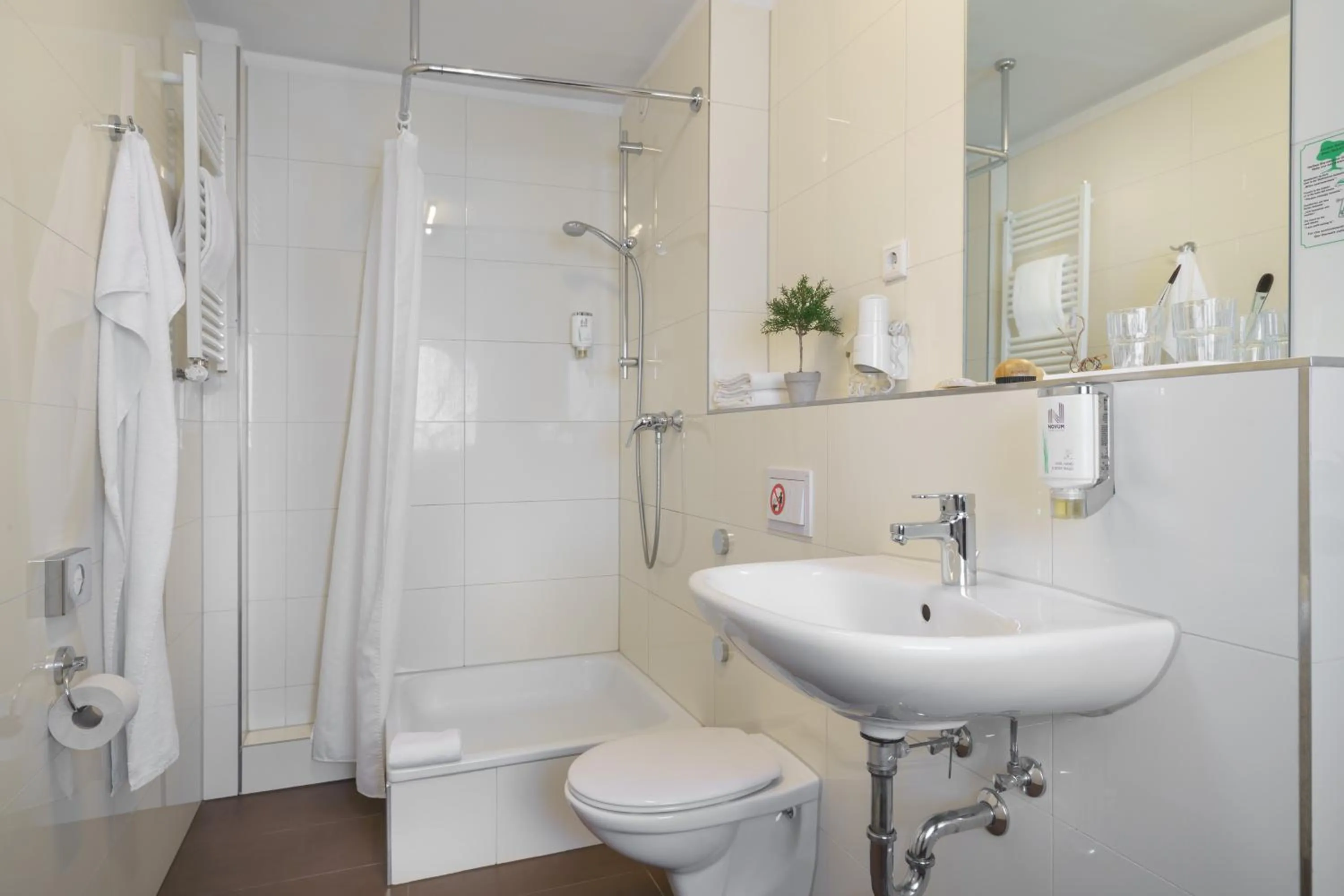 Toilet in Hotel Alster