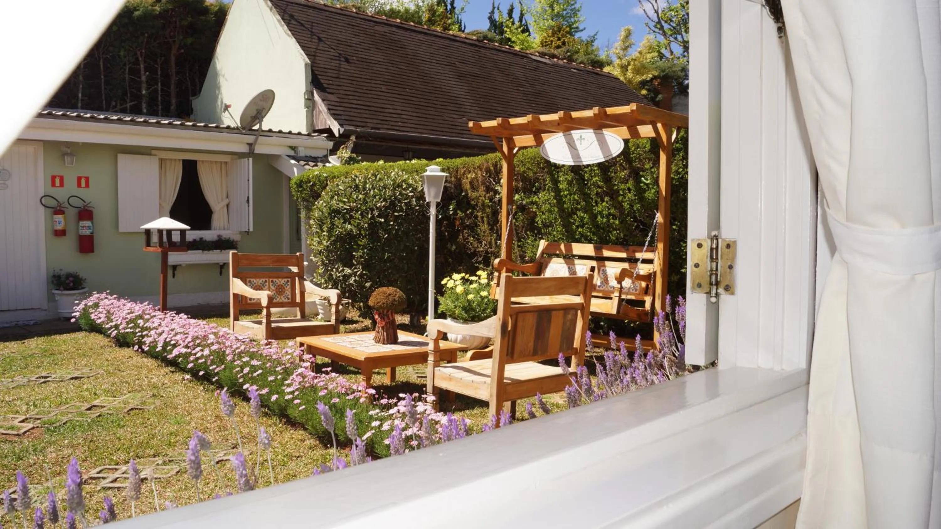 Day in Pousada Chateau Colinas