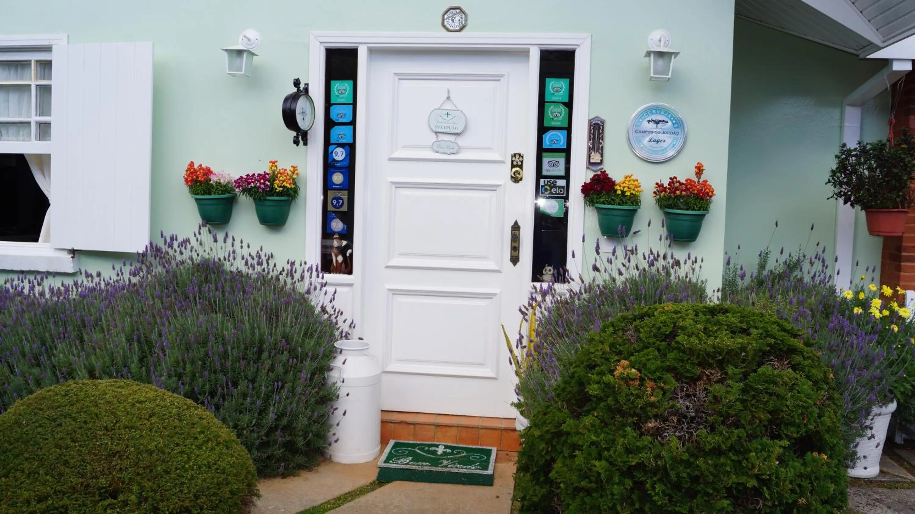 Facade/entrance in Pousada Chateau Colinas