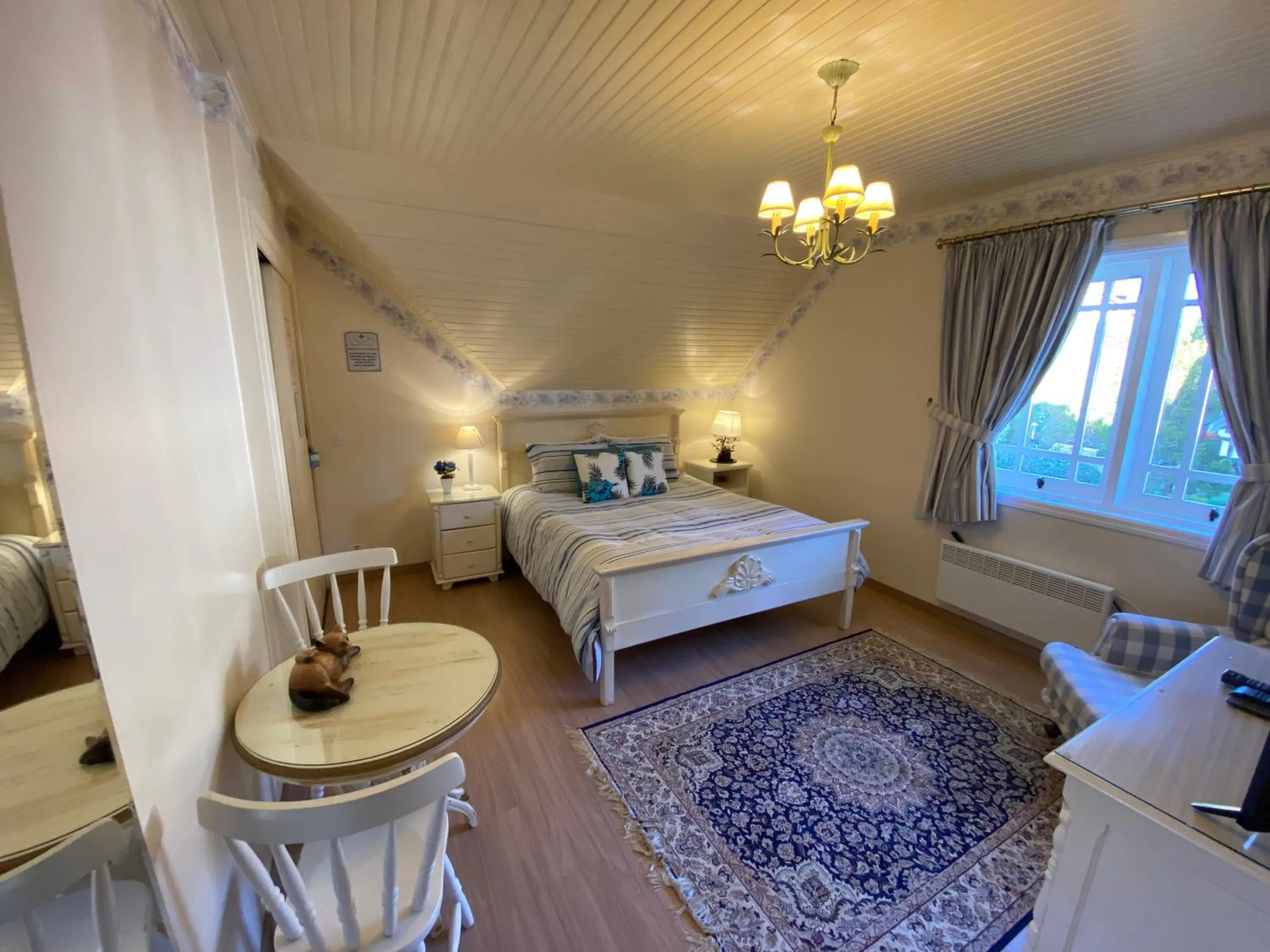 Bedroom, Bed in Pousada Chateau Colinas