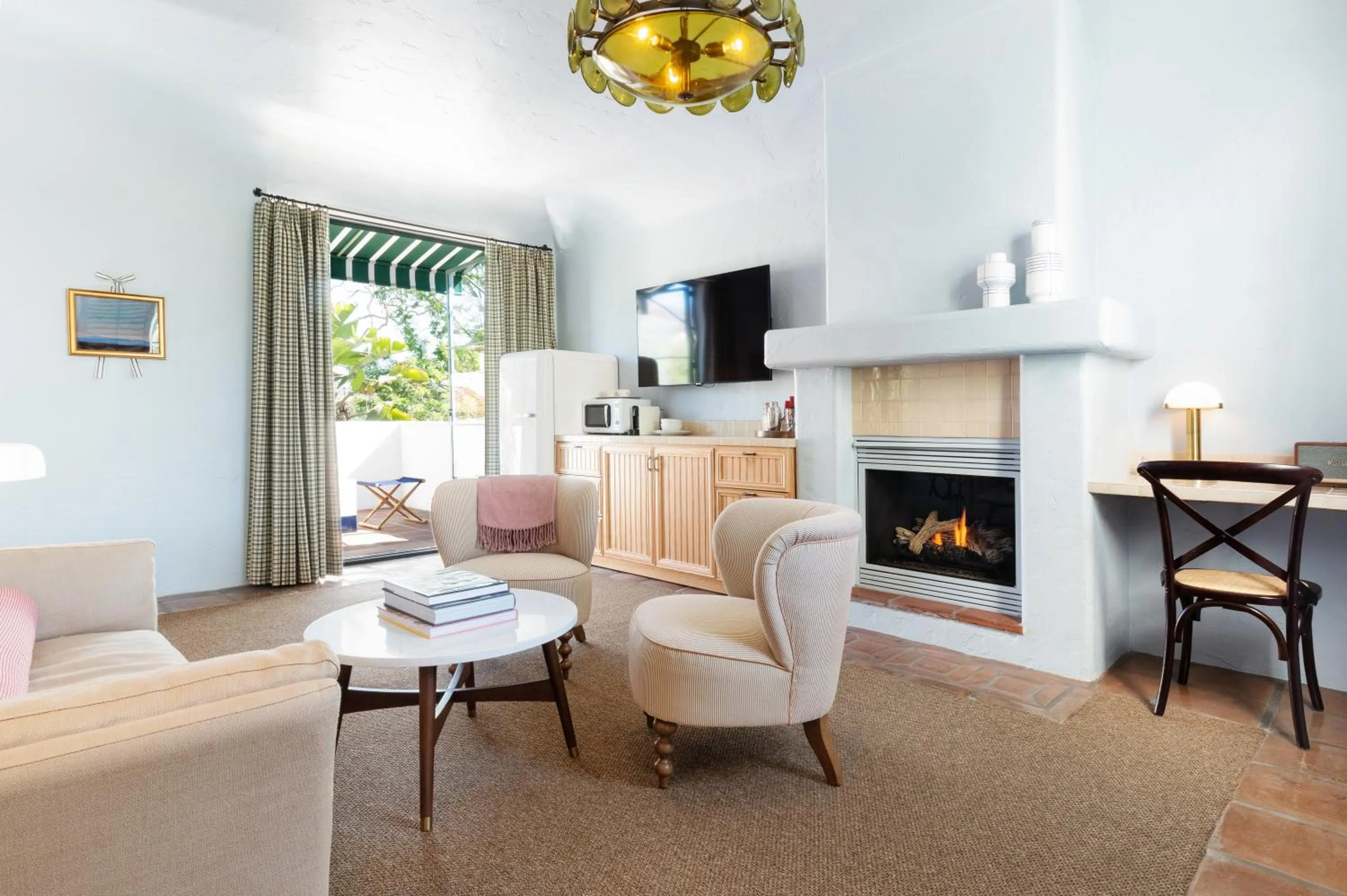fireplace in Palihouse Santa Barbara