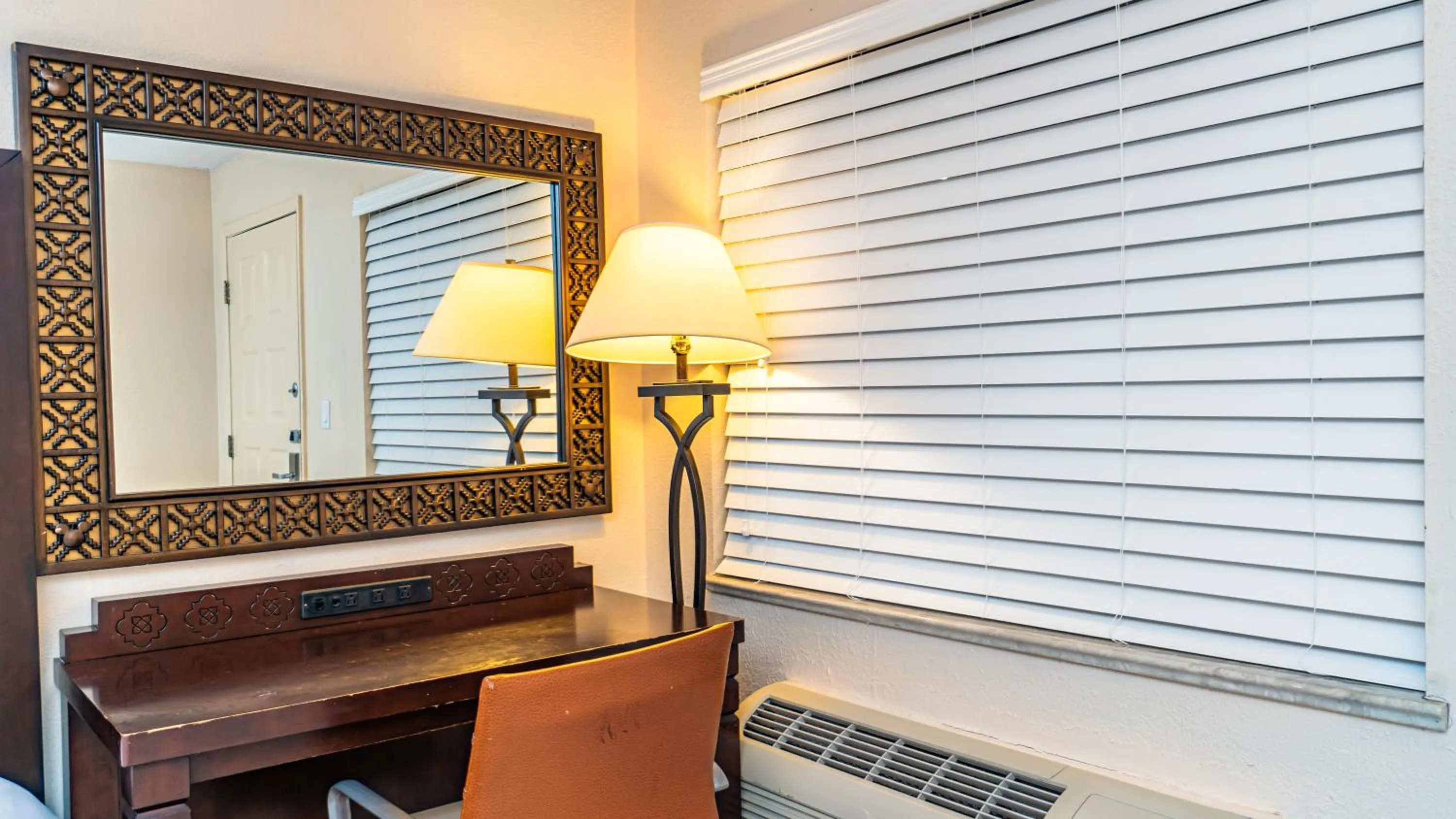 Decorative detail in Sevilla Inn Kissimmee- Near Disney