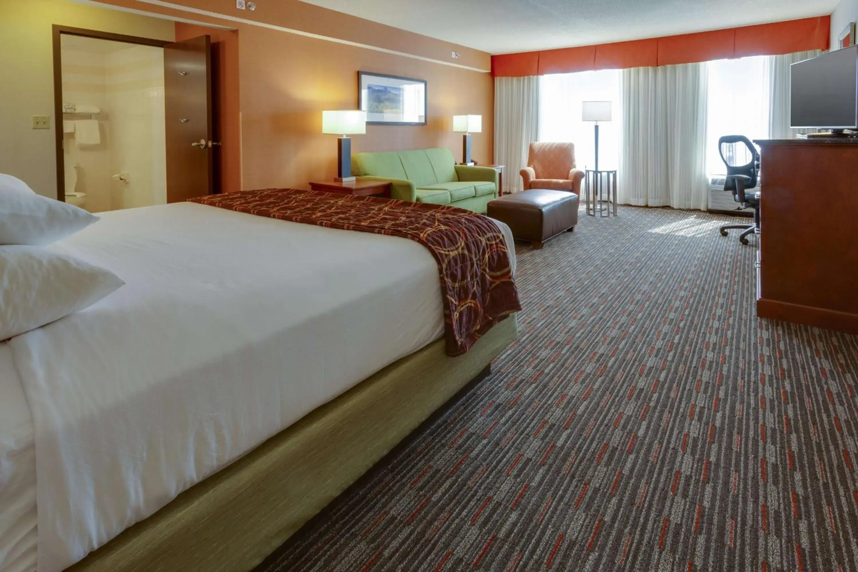 Deluxe King Room with Sofa Bed in Drury Inn & Suites Denver Tech Center Deluxe King Room with Sofa Bed in Drury Inn & Suites Denver Tech Center