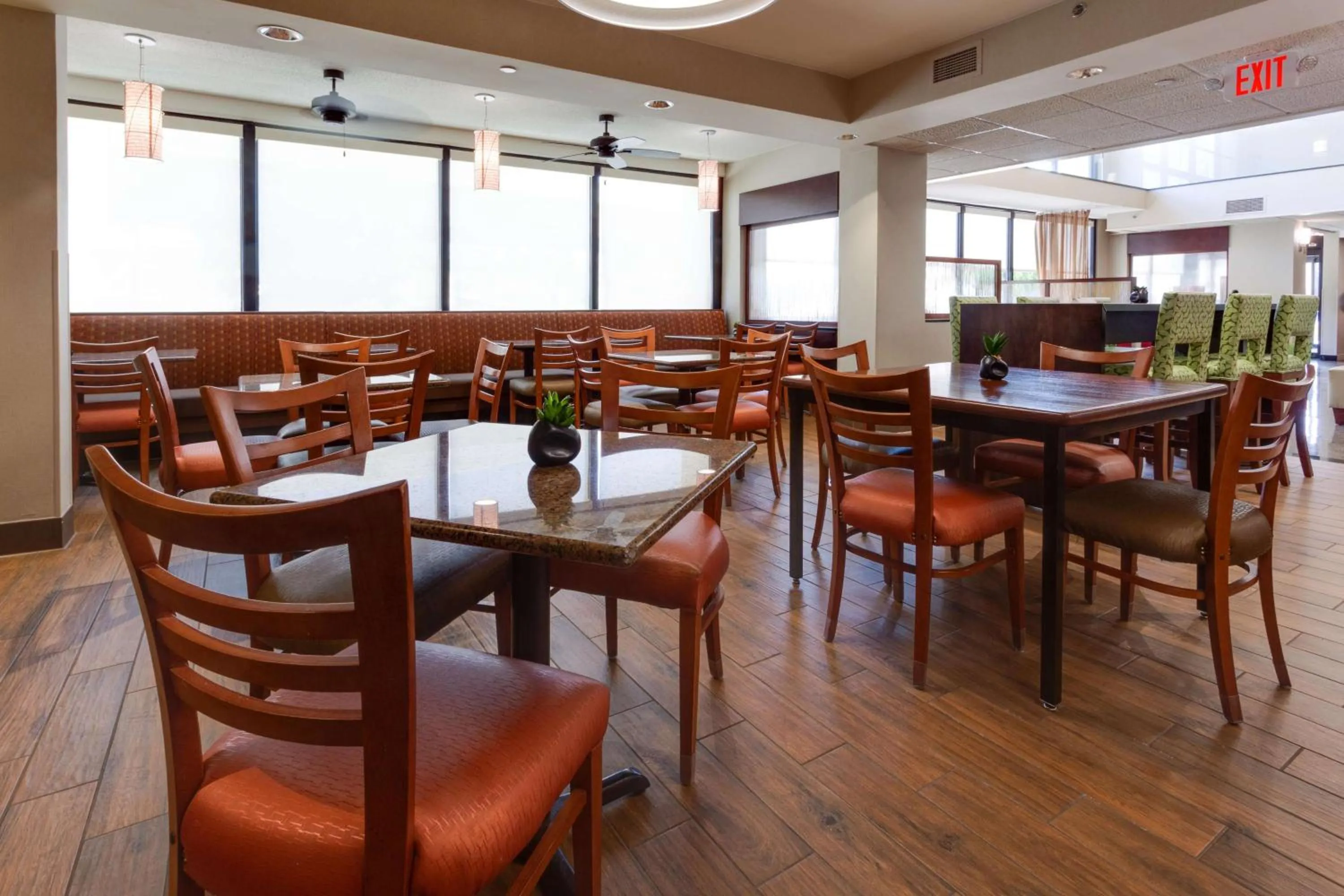 Breakfast in Drury Inn & Suites Denver Tech Center