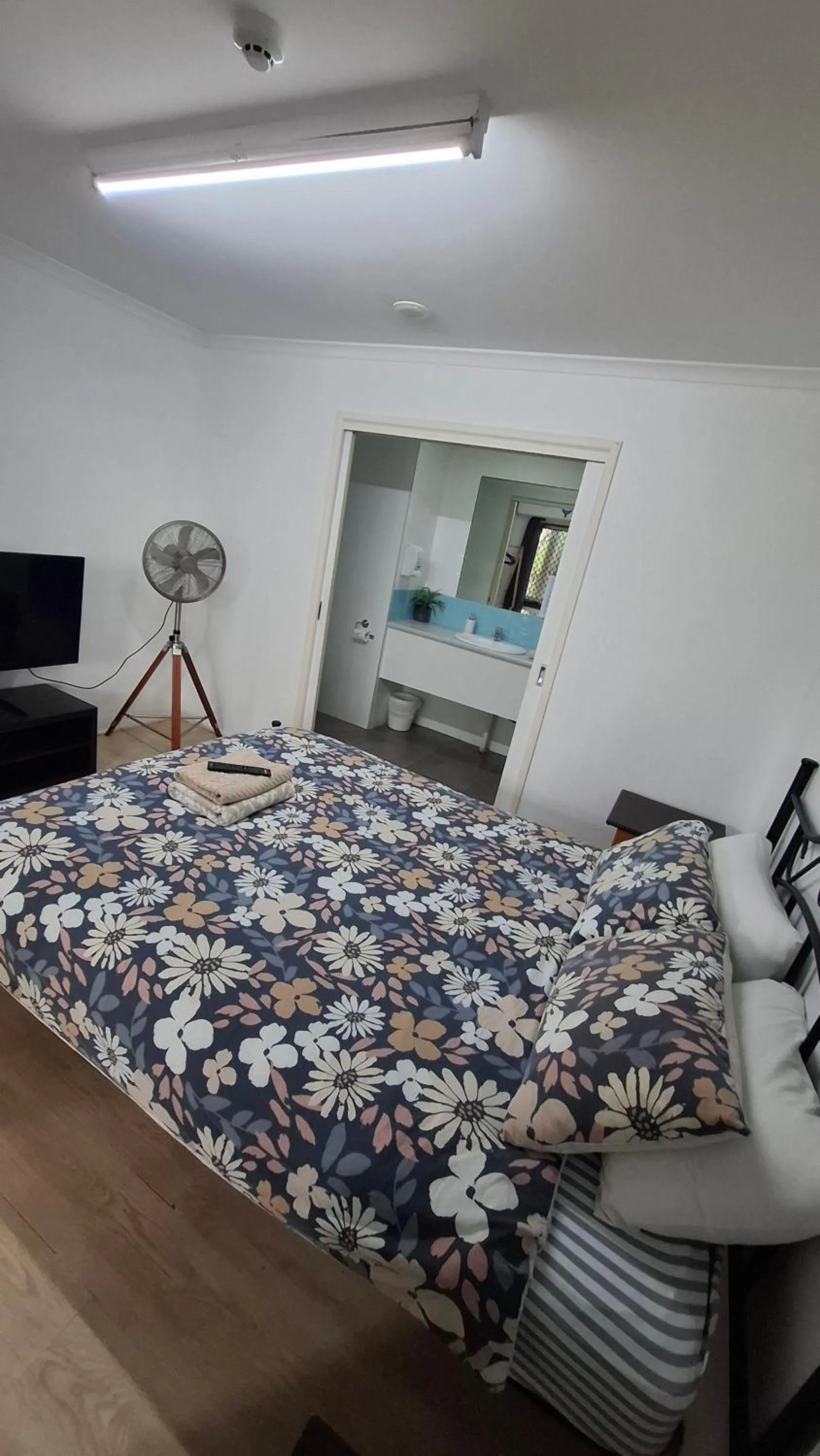 Bed in Hervey Bay Flashpackers